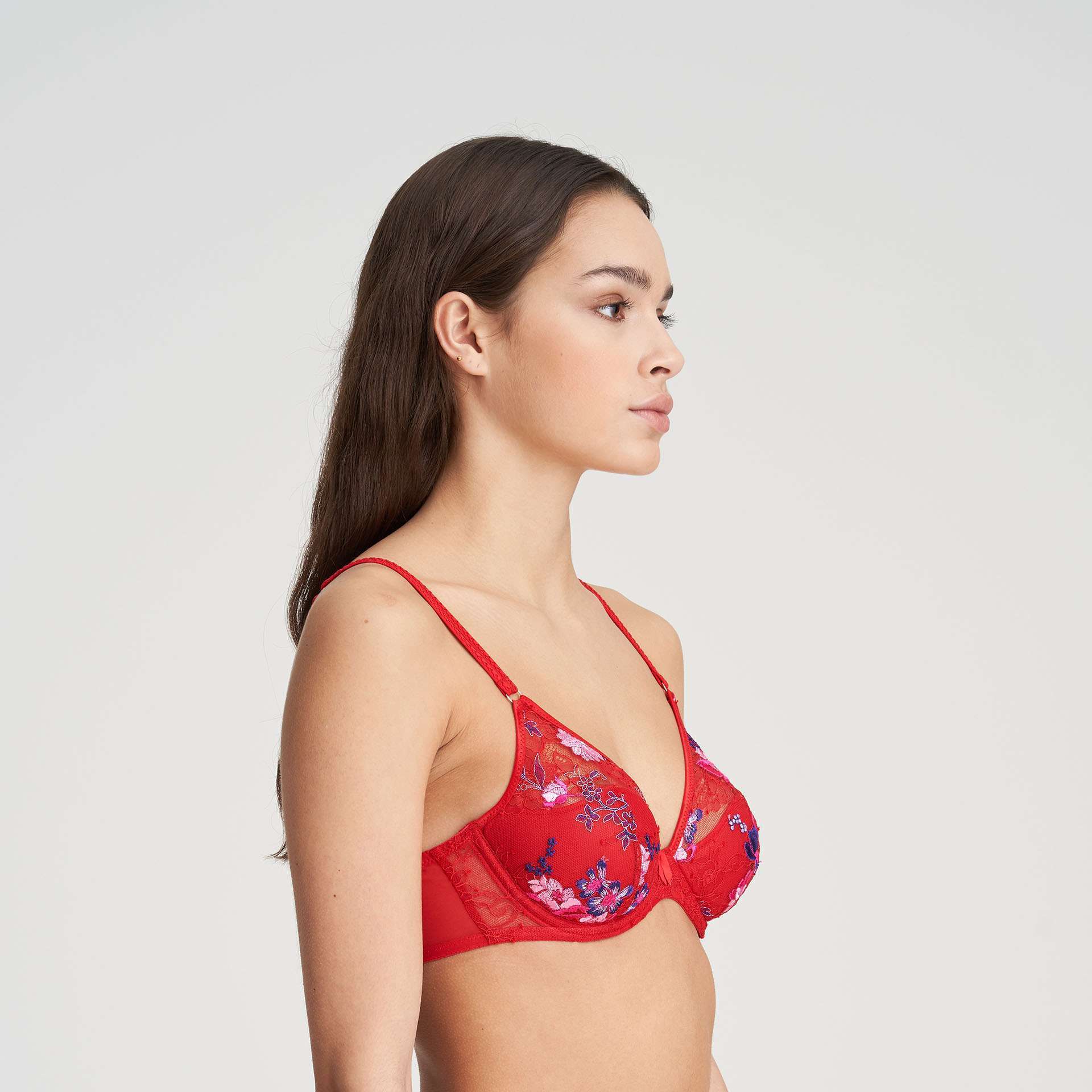 JUDITH Rood balconnet mousse met naad