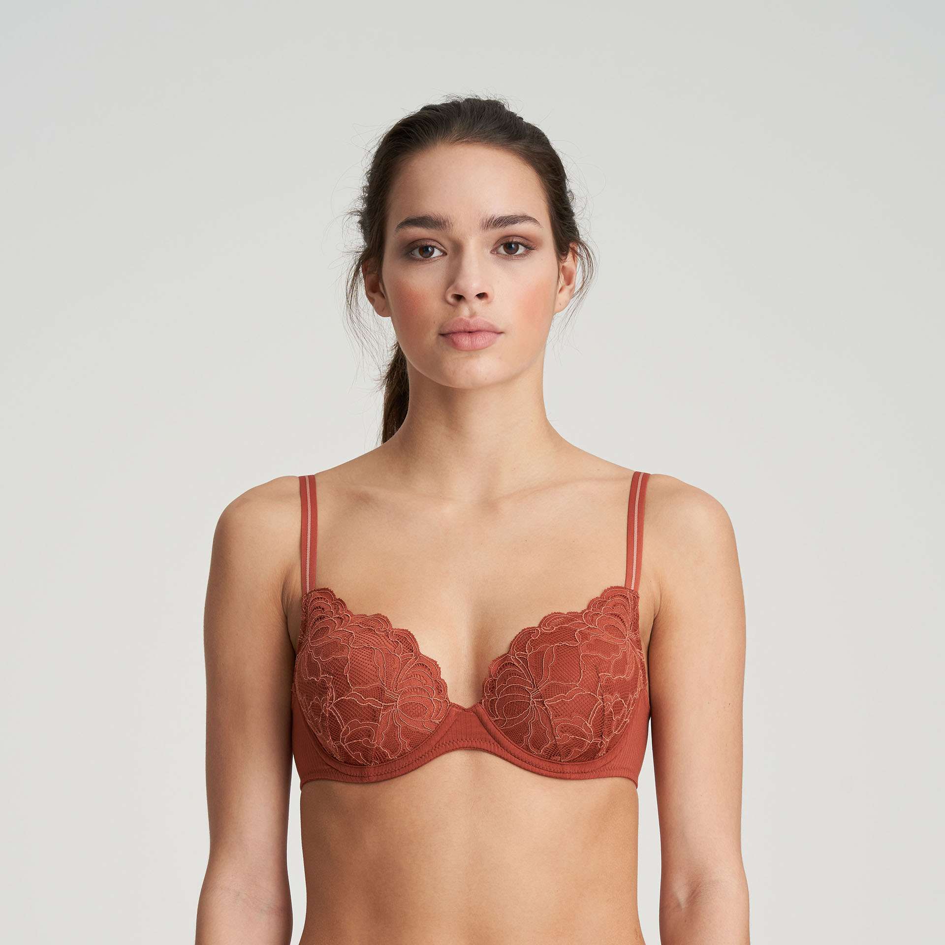 HELMUT Cinnamon mousse bh hartvorm HELMUT Cinnamon mousse bh hartvorm