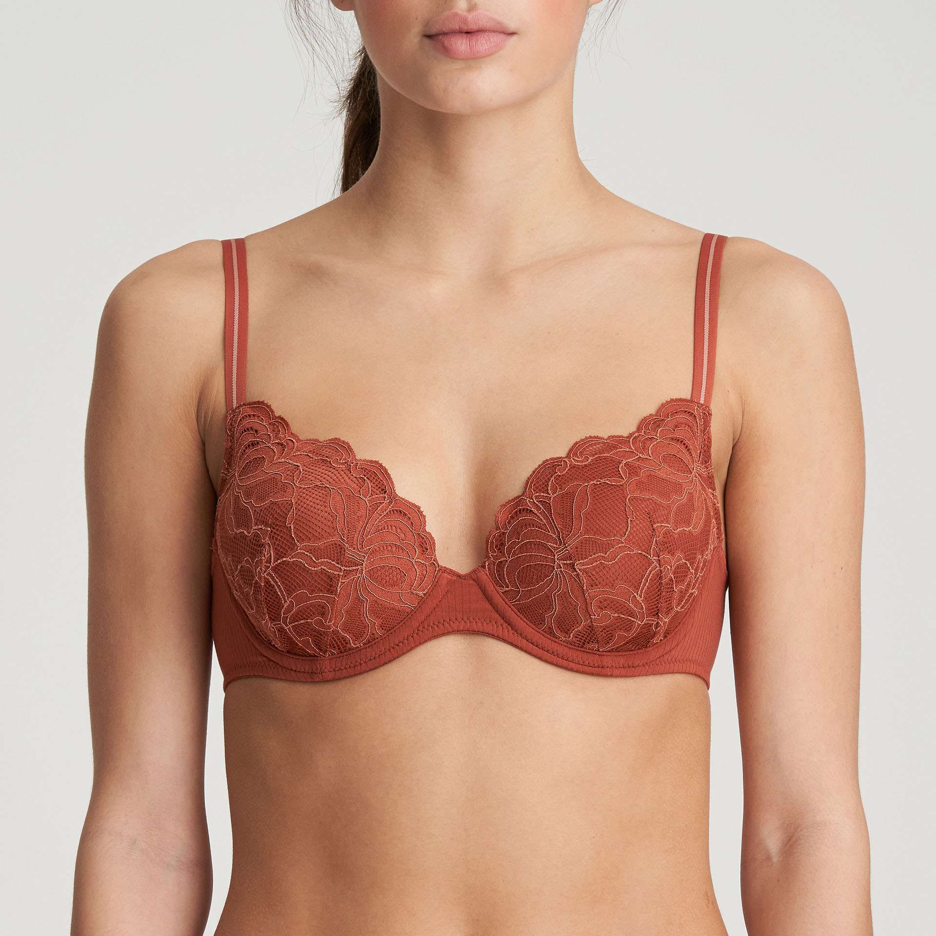 HELMUT Cinnamon mousse bh hartvorm HELMUT Cinnamon mousse bh hartvorm