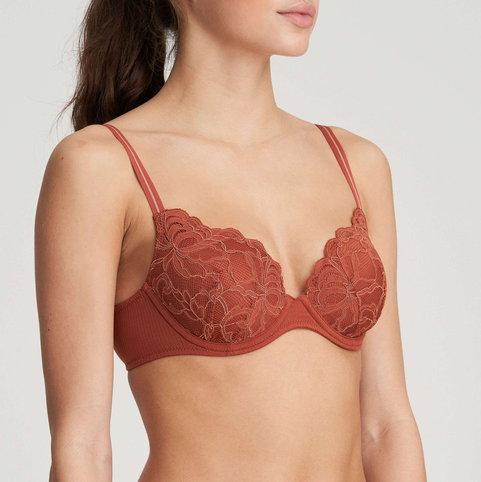 HELMUT Cinnamon mousse bh hartvorm HELMUT Cinnamon mousse bh hartvorm