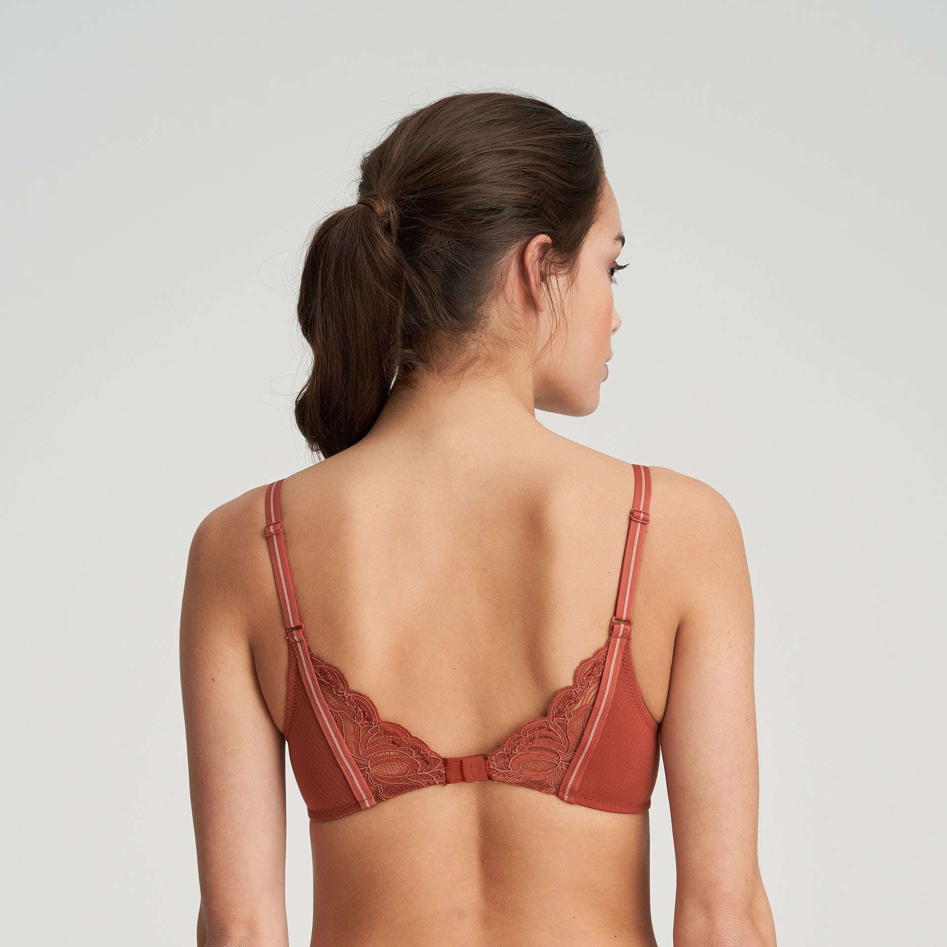 HELMUT Cinnamon mousse bh hartvorm HELMUT Cinnamon mousse bh hartvorm