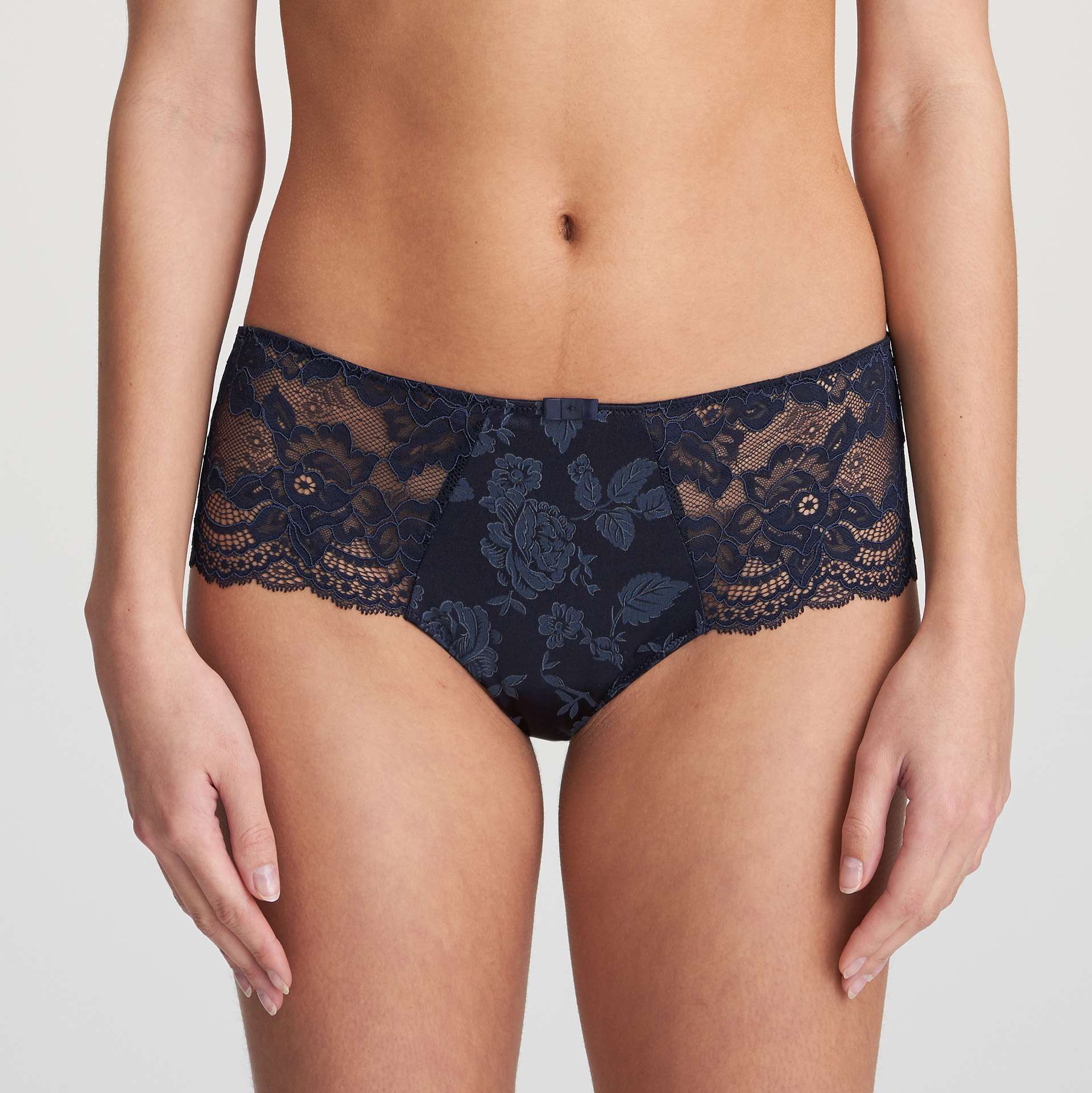 SYLVIA velvet blue luxe string