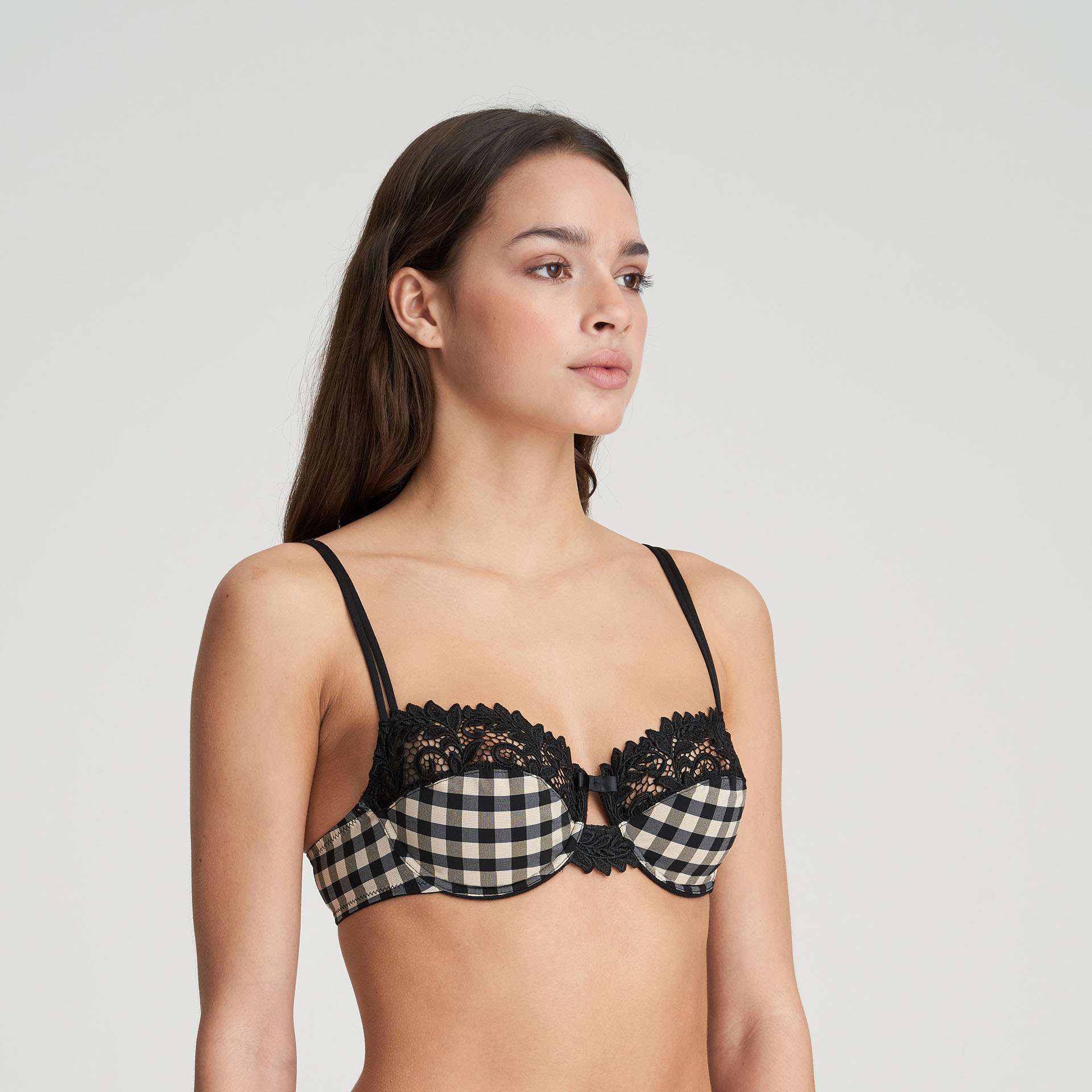 ELY zwart balconnet horizontale naad