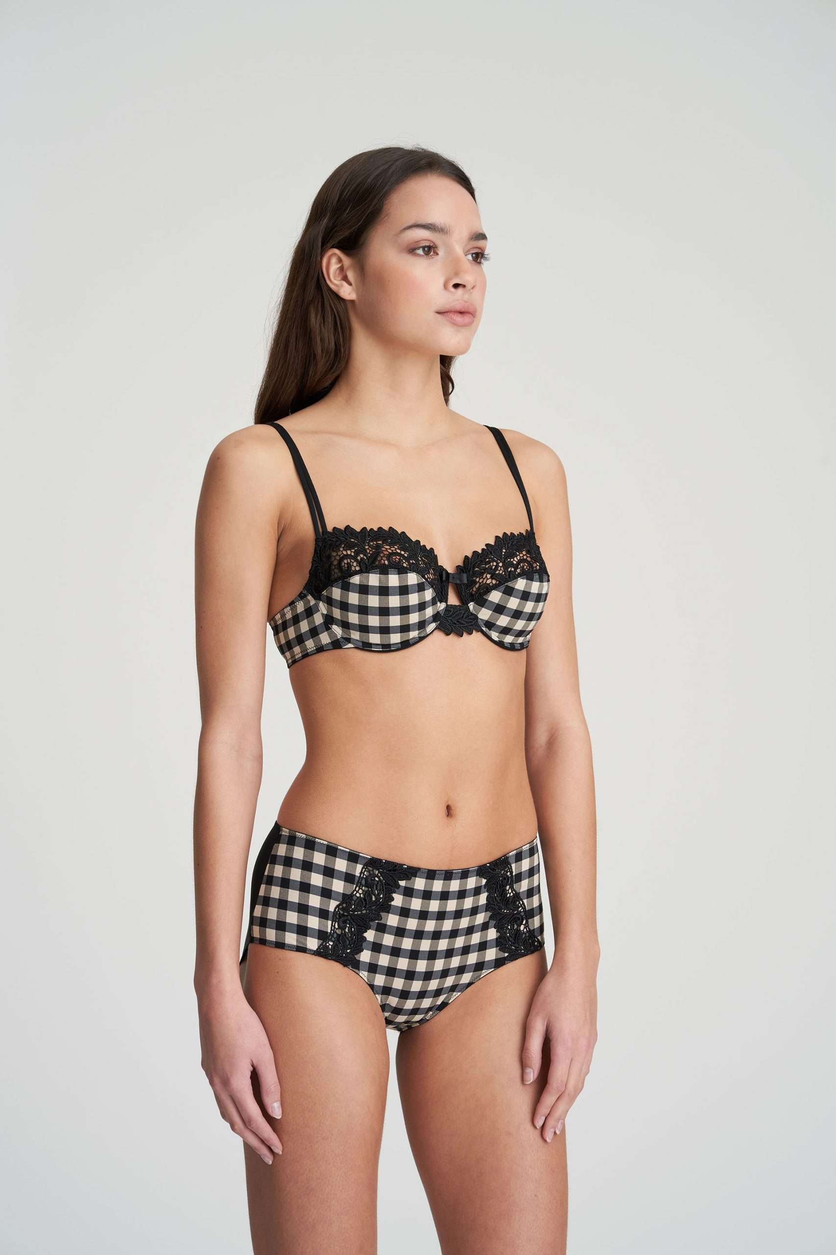 ELY zwart balconnet horizontale naad