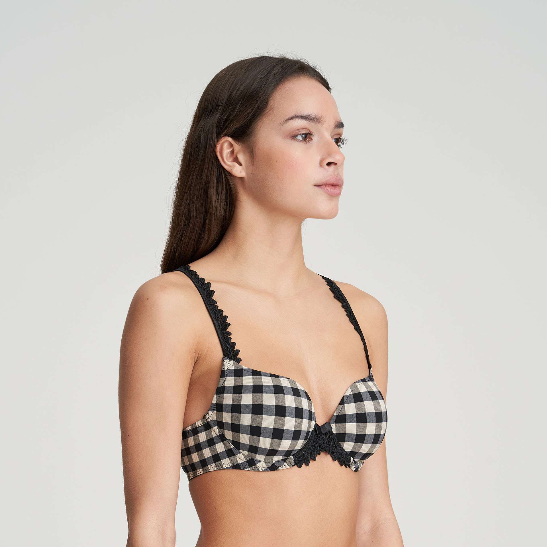 ELY zwart mousse bh hartvorm