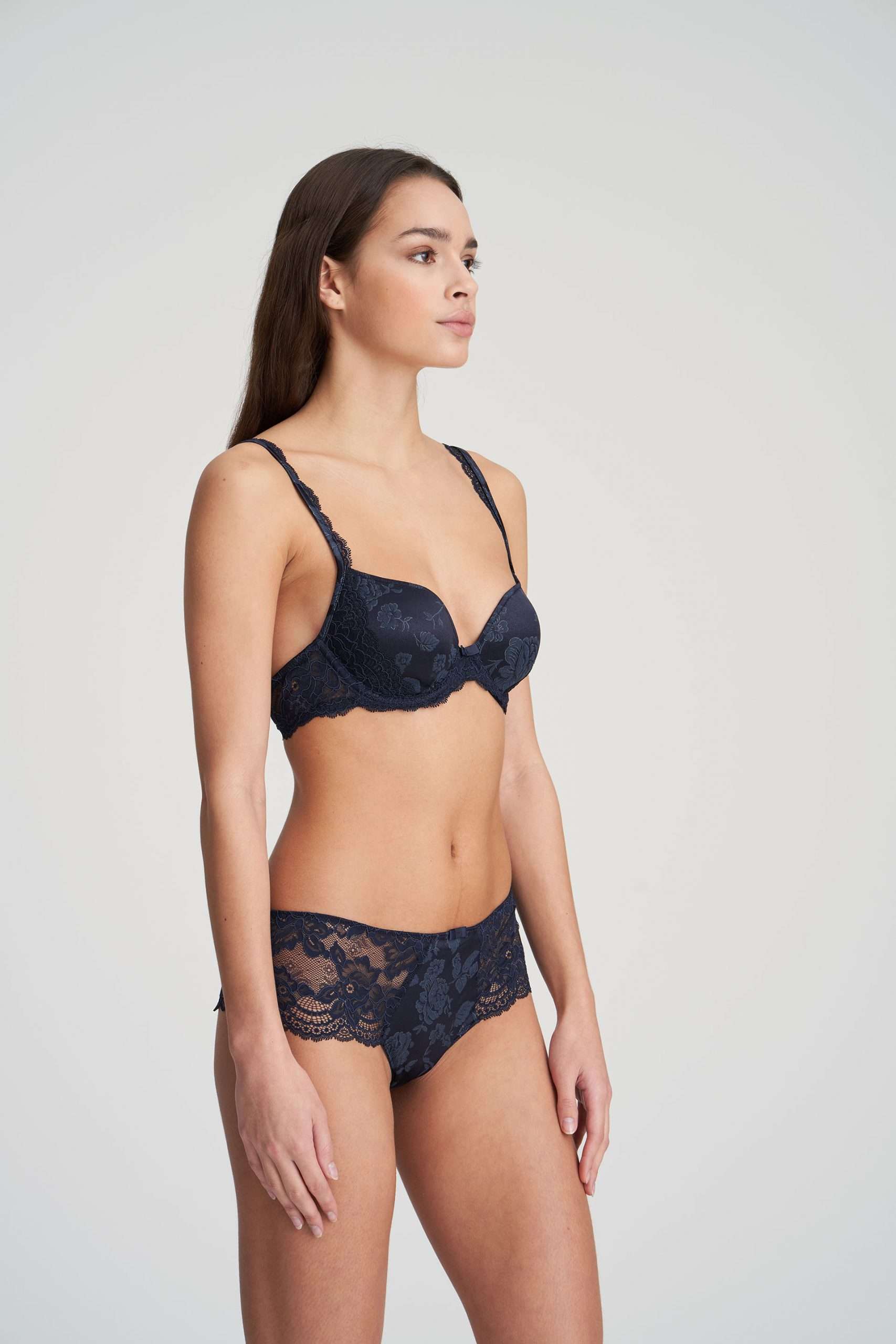 SYLVIA velvet blue luxe string