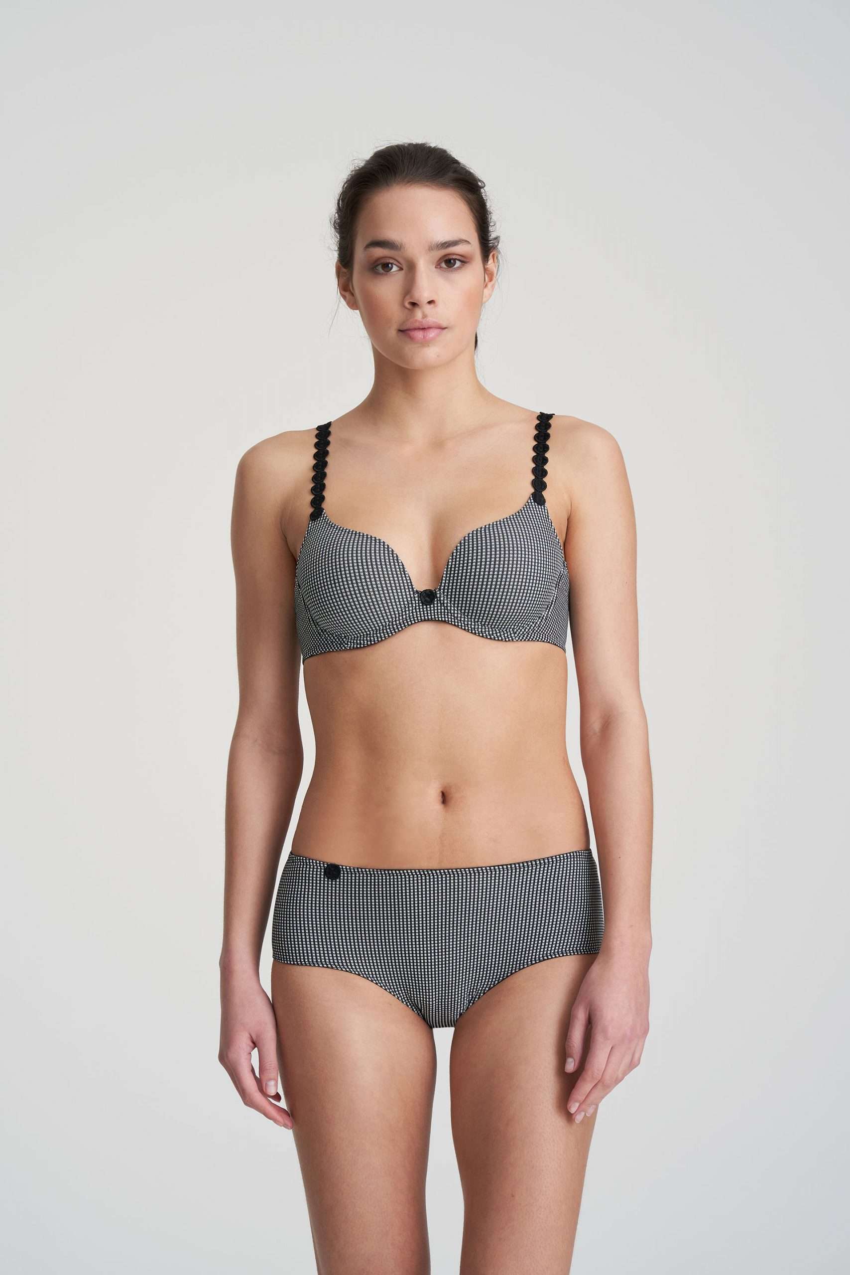 TOM Check short TOM Check short