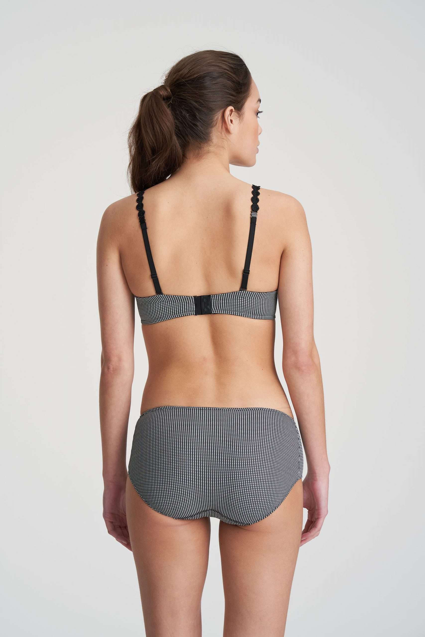 TOM Check short TOM Check short