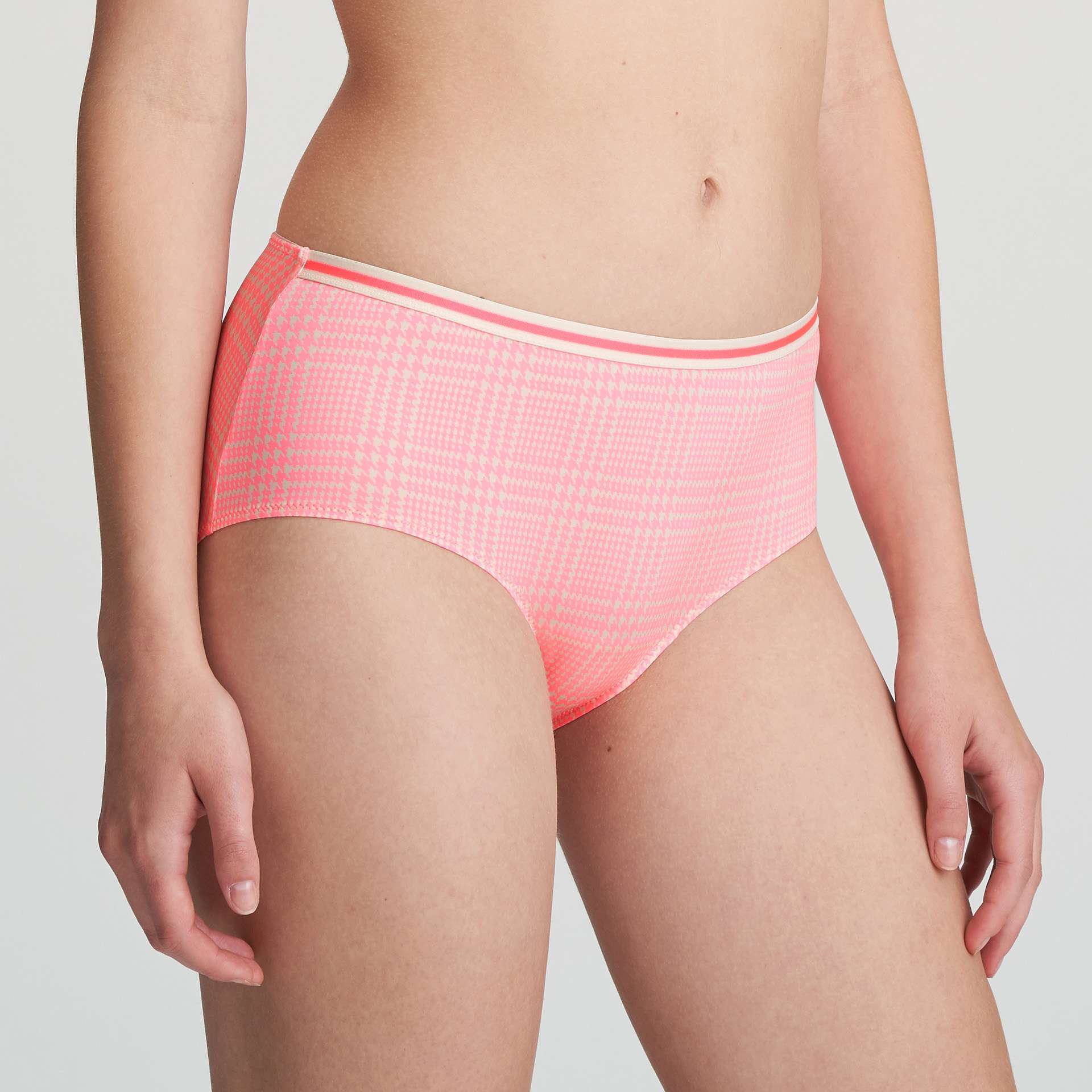 L'Aventure Jose short L'Aventure Jose short