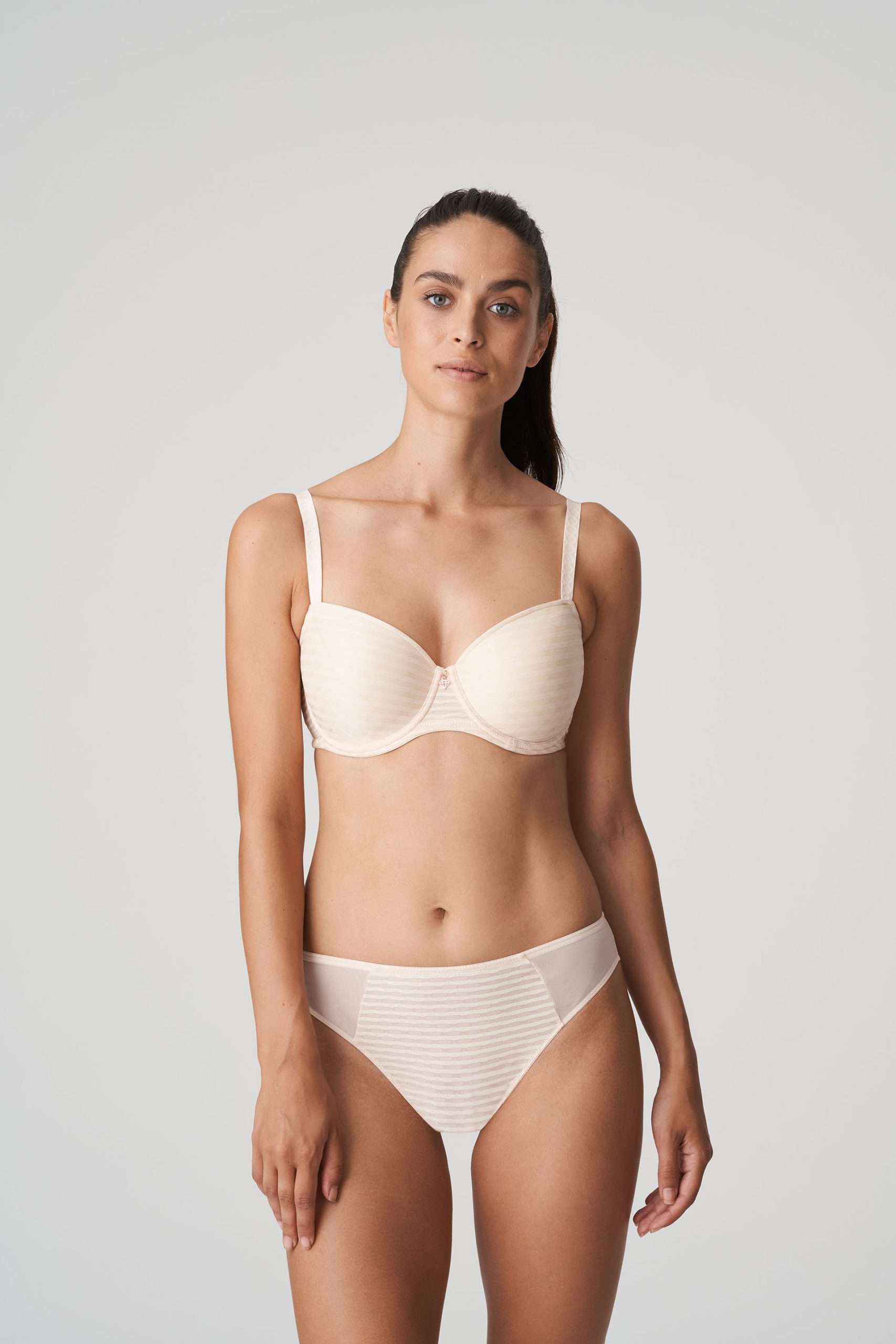 Twist Monolithos mousse bh (balconet) Twist Monolithos mousse bh (balconet)