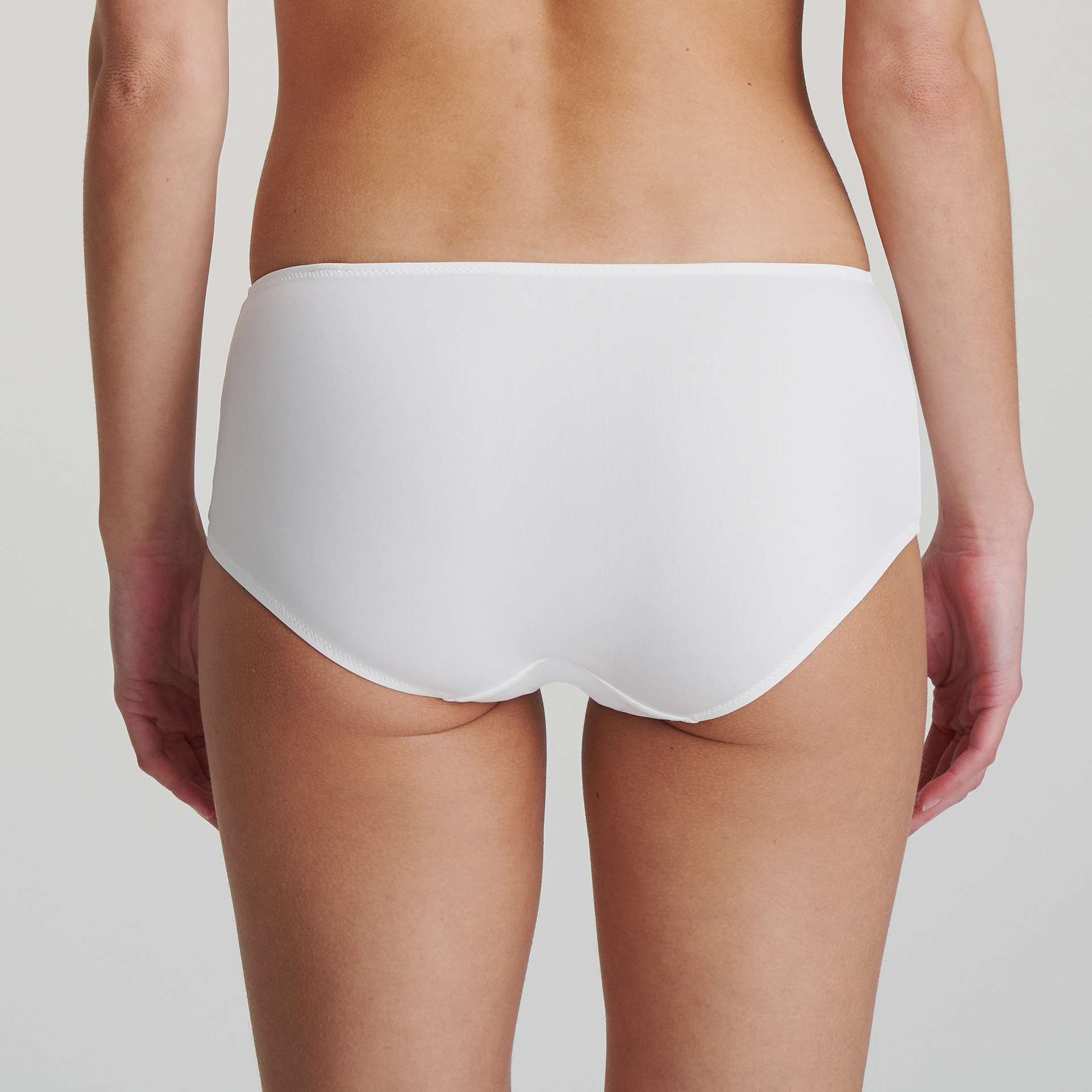 TOM wit short TOM wit short