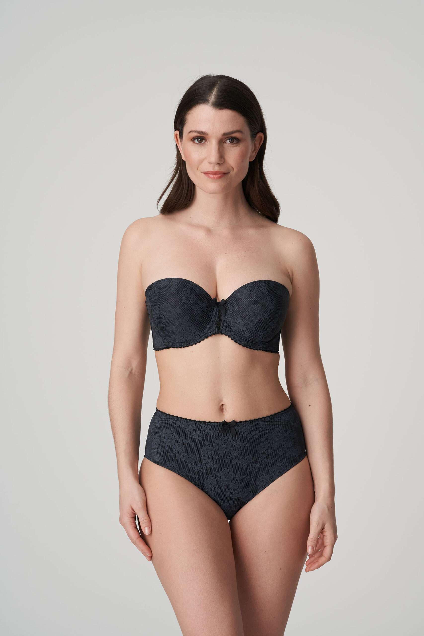 DIVINE zwart mousse bh - strapless DIVINE zwart mousse bh - strapless