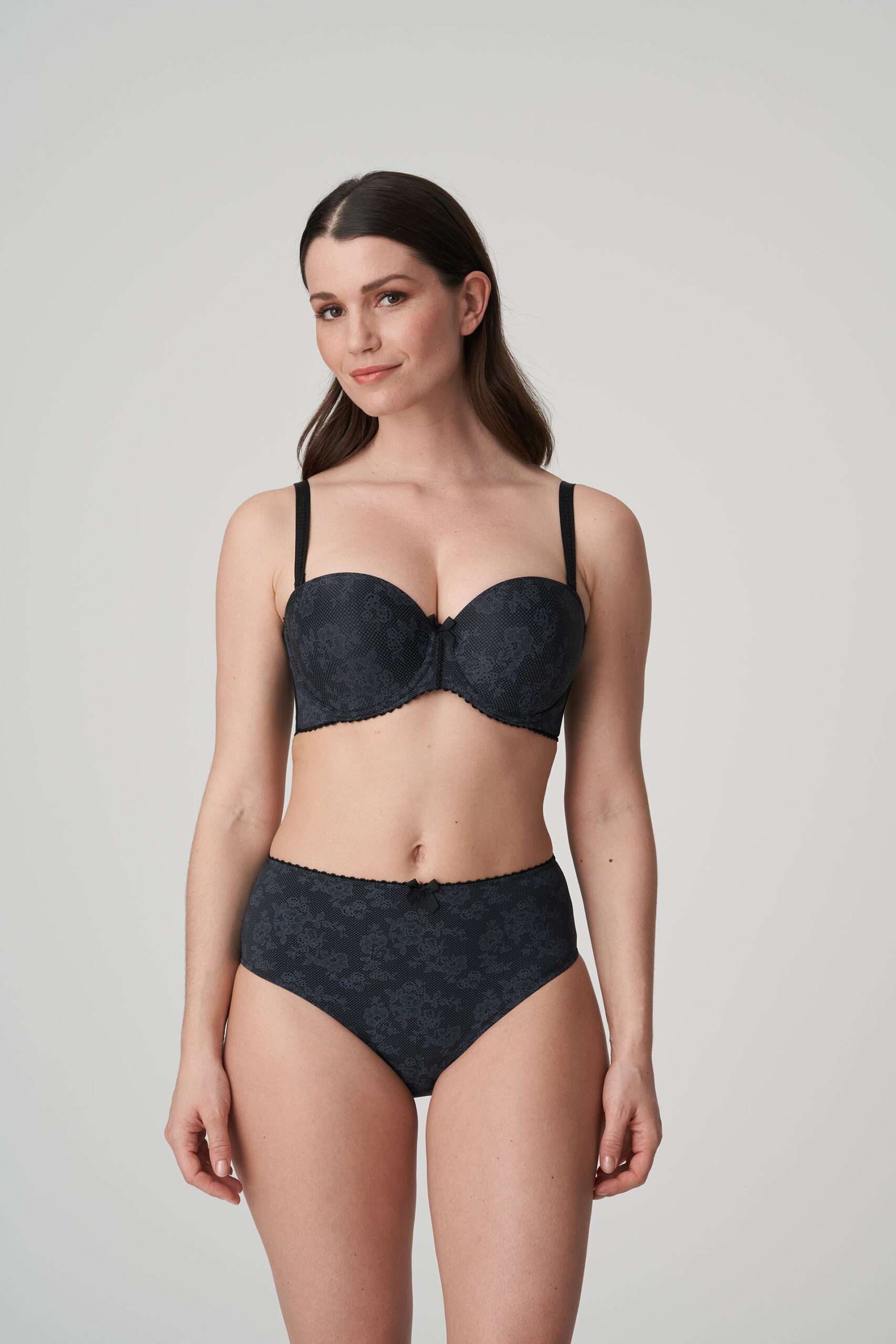 DIVINE zwart mousse bh - strapless DIVINE zwart mousse bh - strapless