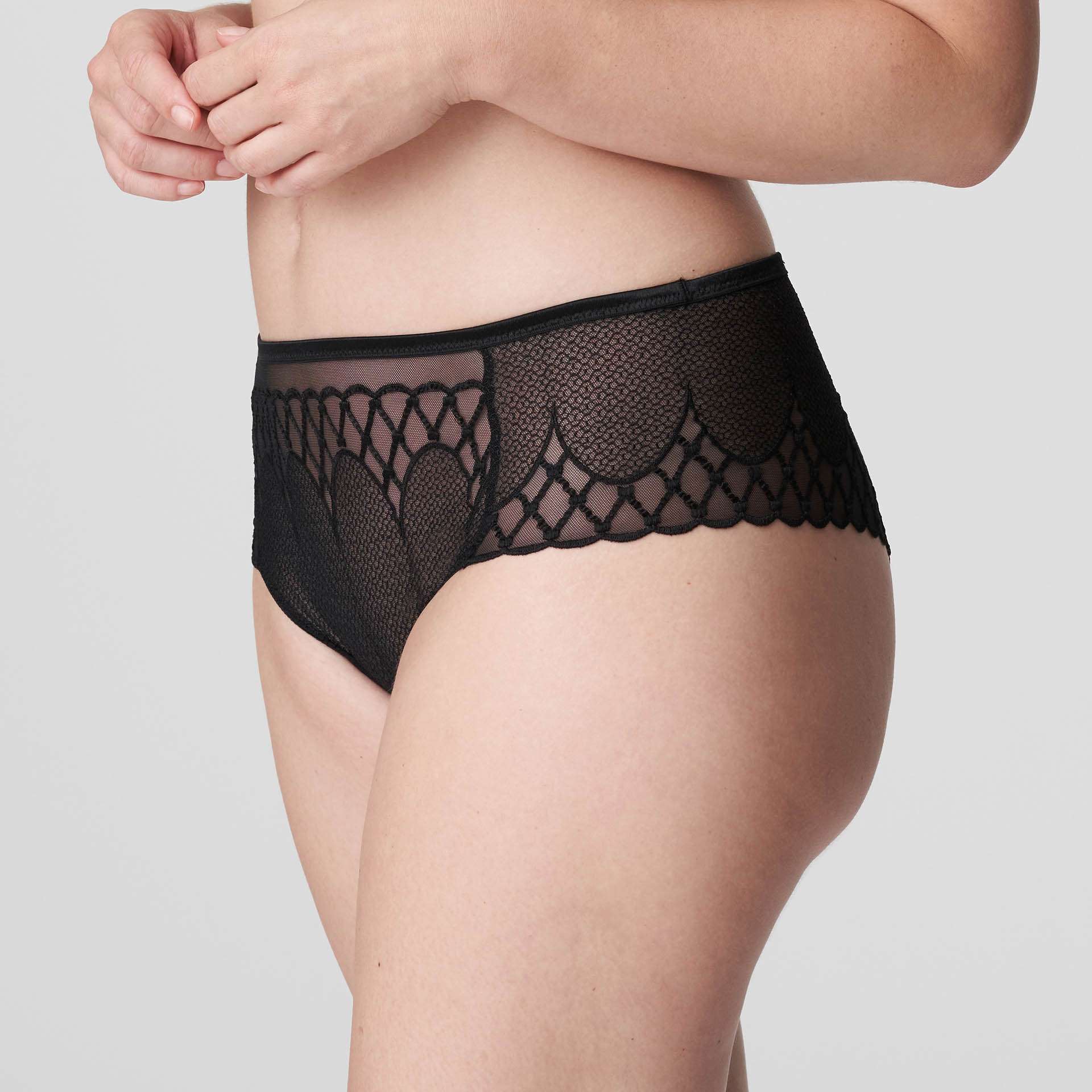 VYA zwart luxe string