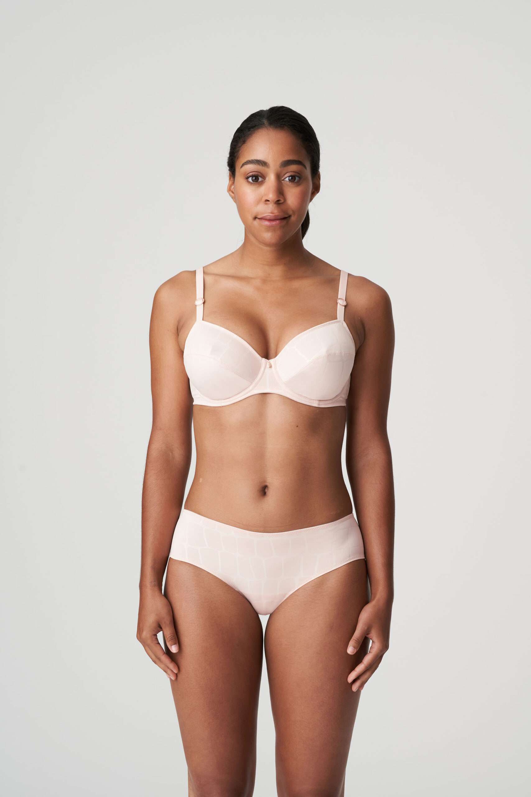 YOSHUA silky tan beugelbh