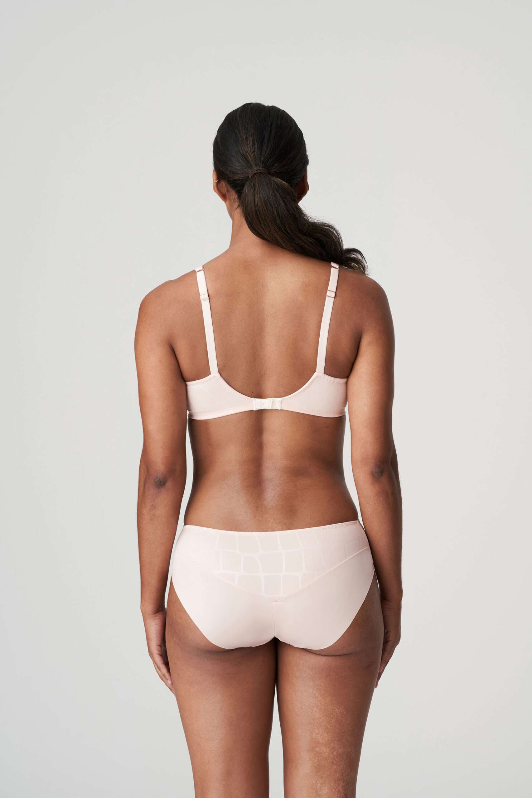 YOSHUA silky tan beugelbh