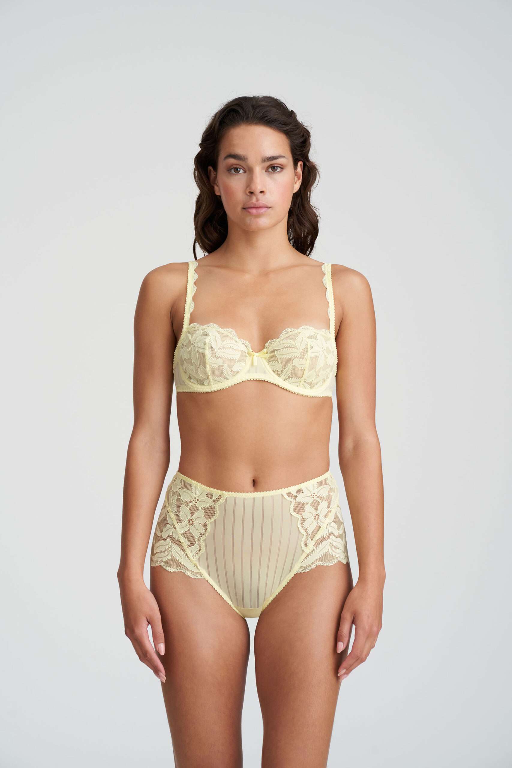 ANI limonada balconnet verticale naad ANI limonada balconnet verticale naad