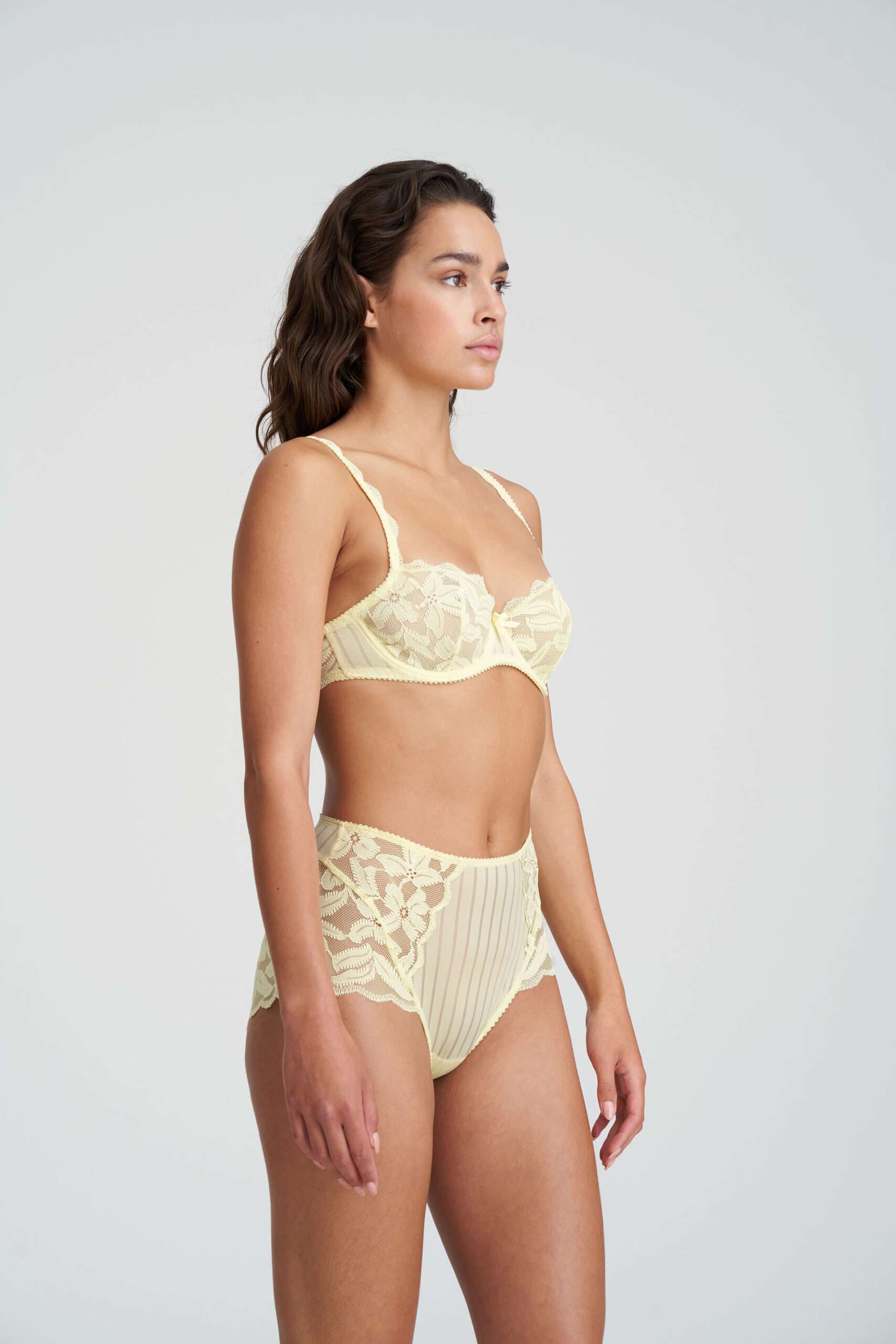 ANI limonada balconnet verticale naad ANI limonada balconnet verticale naad