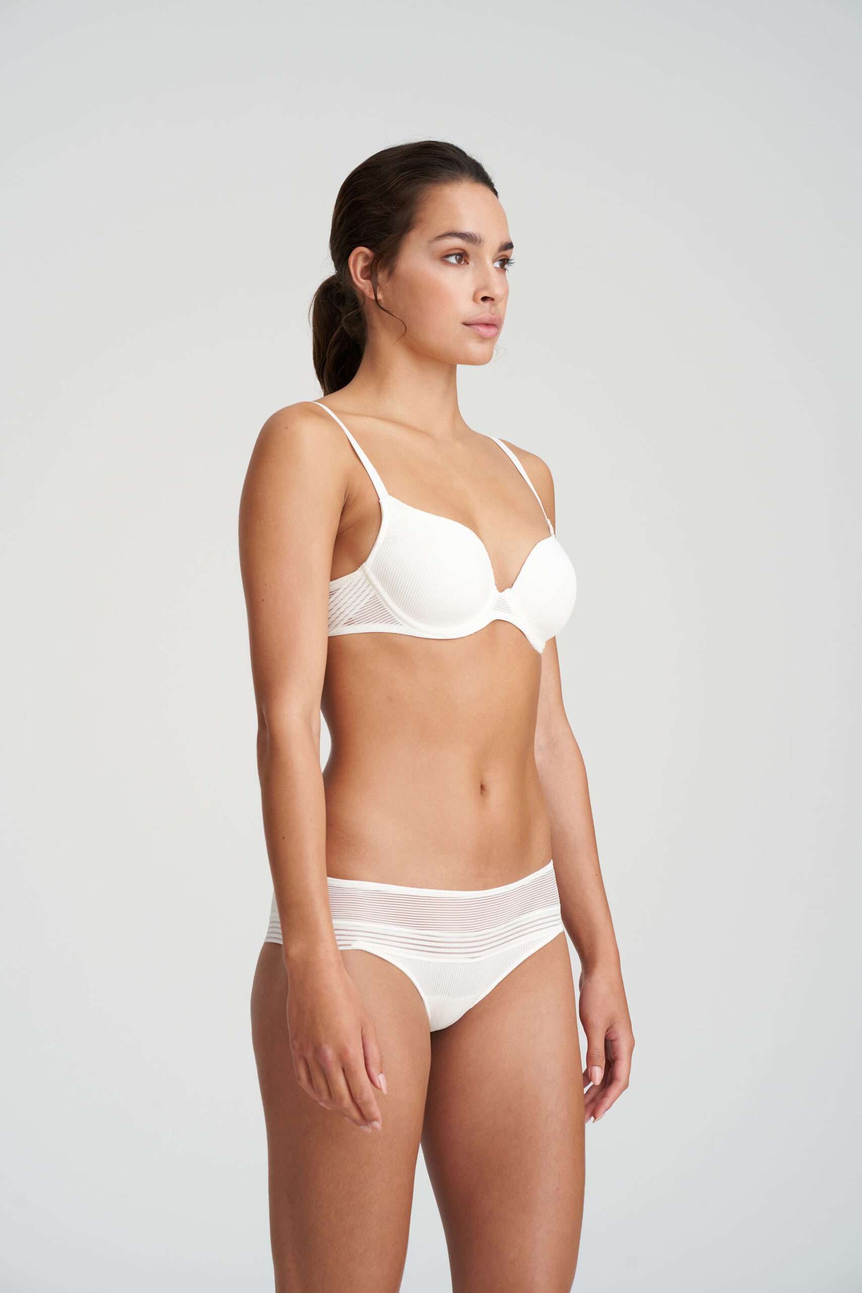 TOKUDA natuur hotpants TOKUDA natuur hotpants