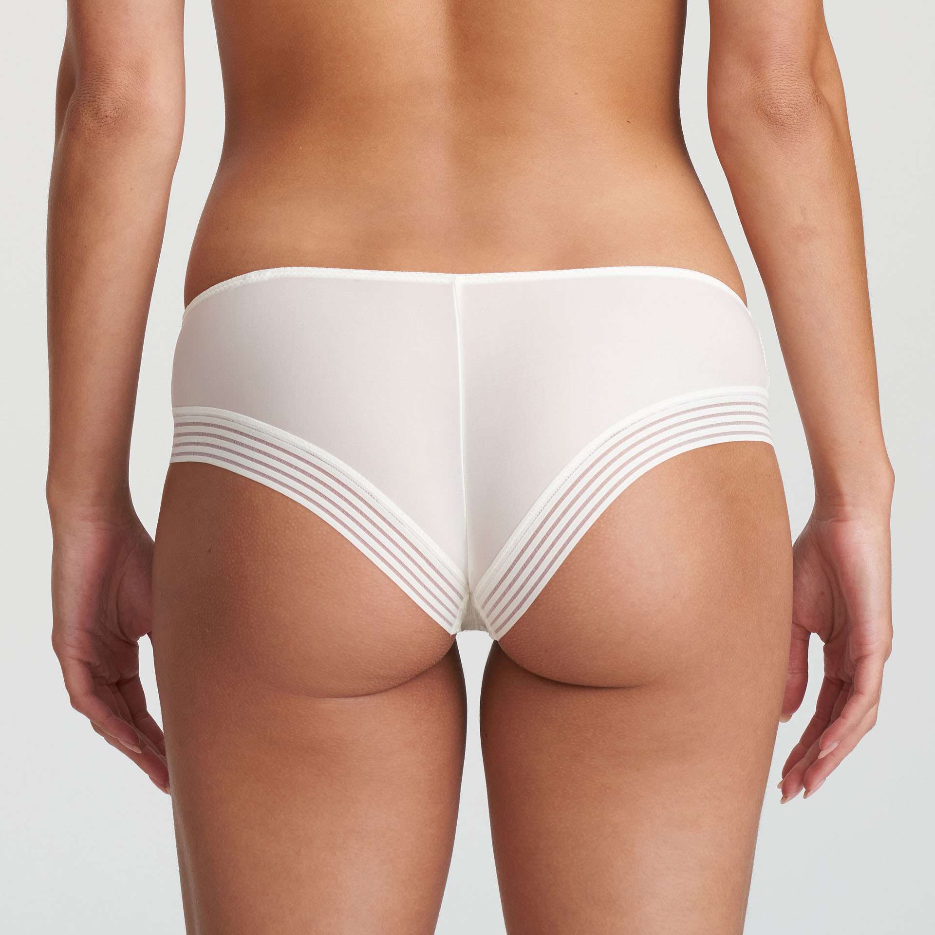 TOKUDA natuur hotpants TOKUDA natuur hotpants