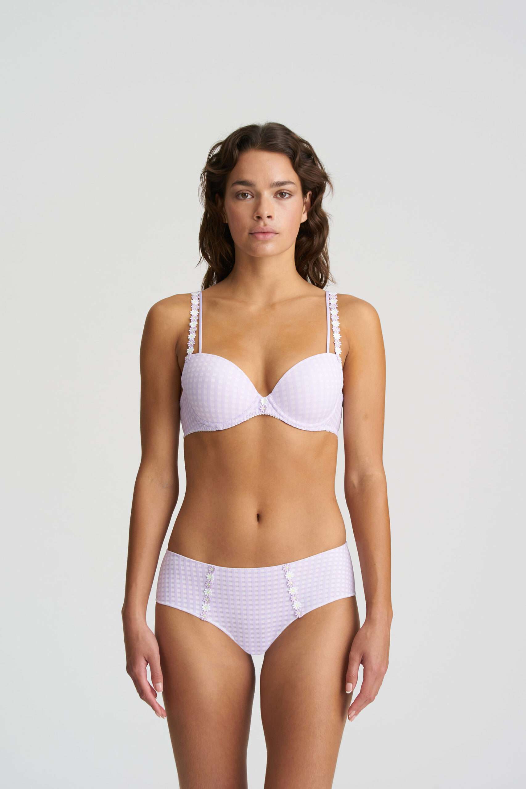 AVERO tiny iris hotpants AVERO tiny iris hotpants