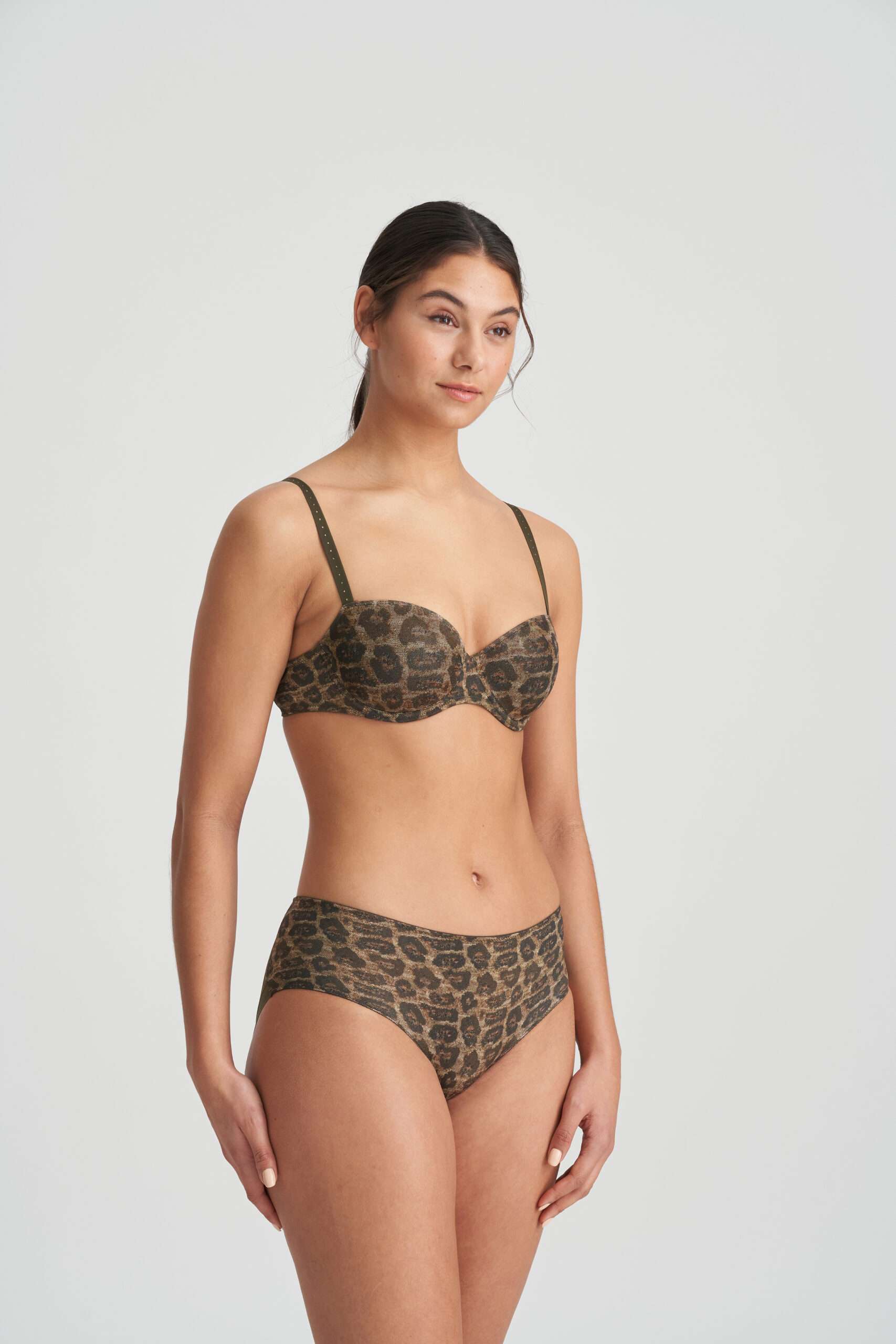 HUGH olive green voorgevormde balconette bh