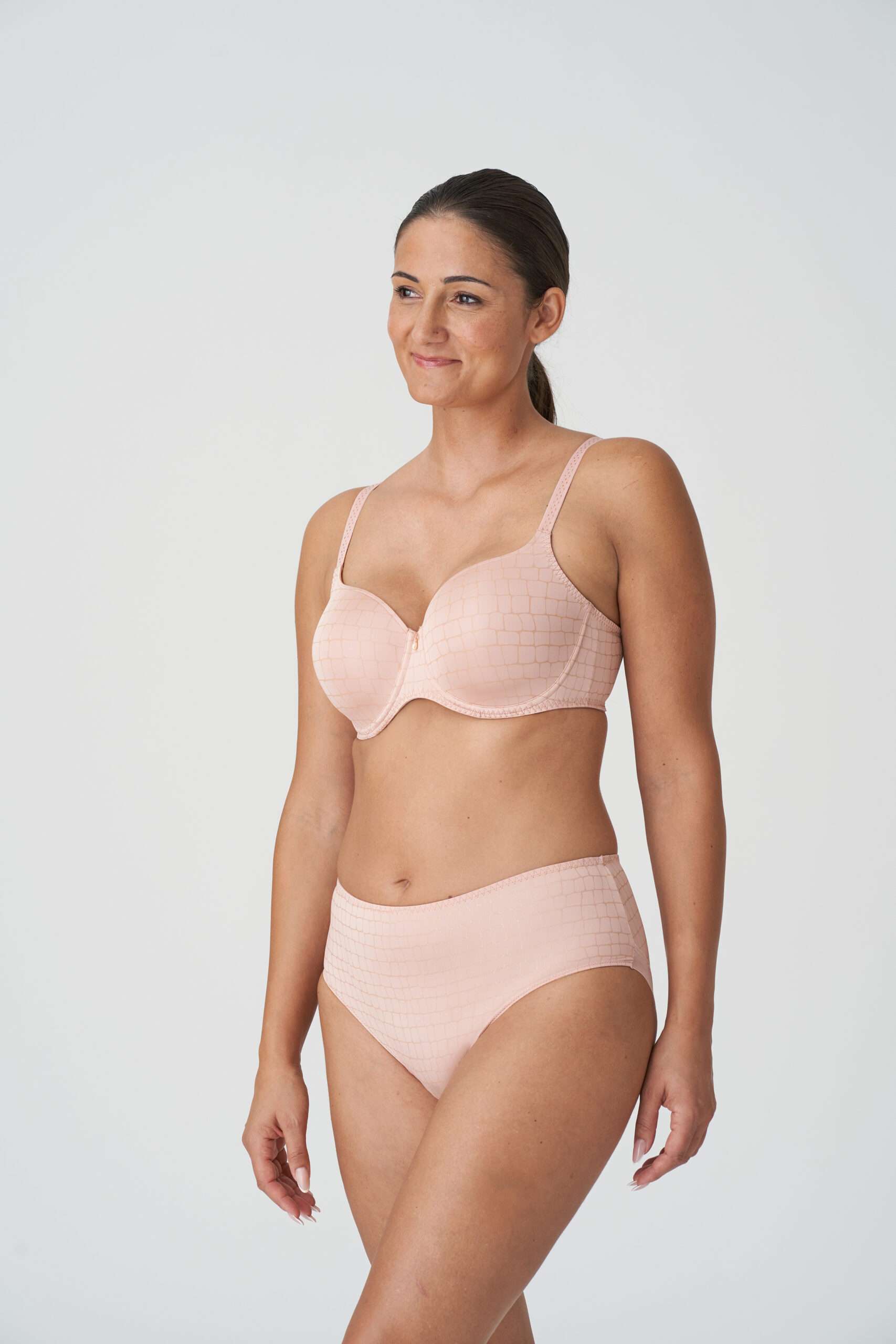 TORRANCE Dusty Pink voorgevormde bh - hartvorm TORRANCE Dusty Pink voorgevormde bh - hartvorm