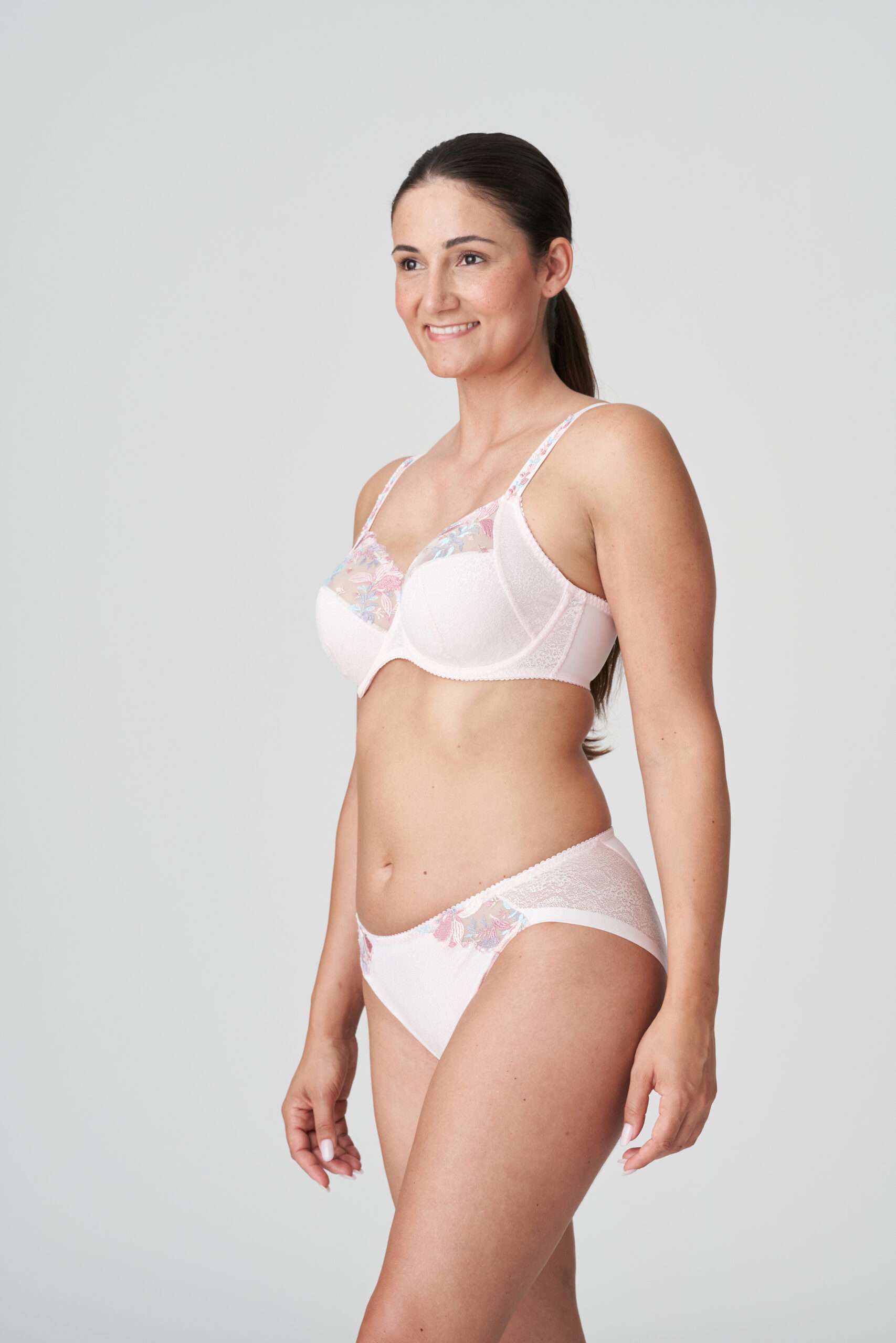 MOHALA Pastel Pink volle cup bh MOHALA Pastel Pink volle cup bh