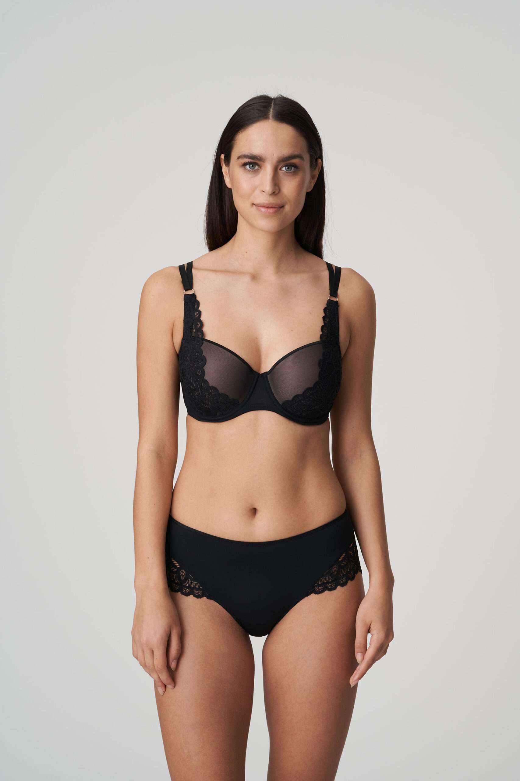 FIRST NIGHT zwart hotpants