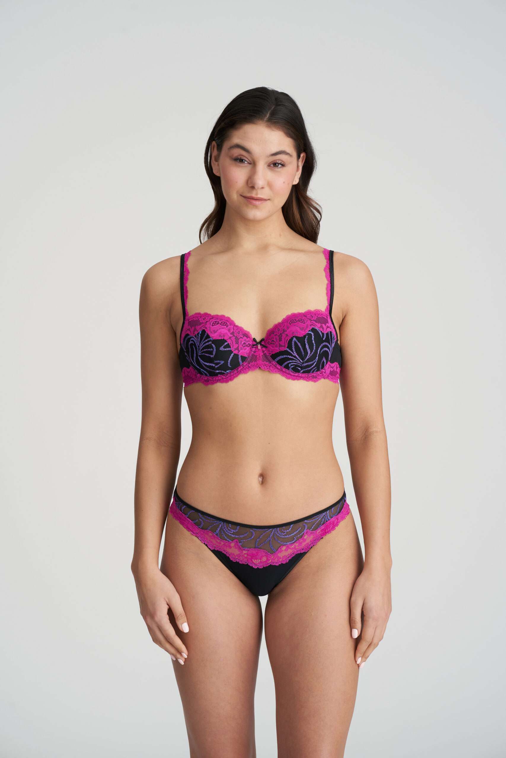 ADELADE Winter Dusk voorgevormde balconette bh ADELADE Winter Dusk voorgevormde balconette bh