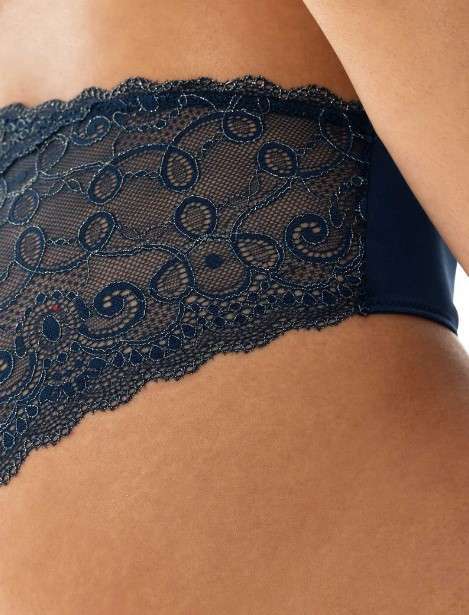 Reeks Amorous Deluxe short