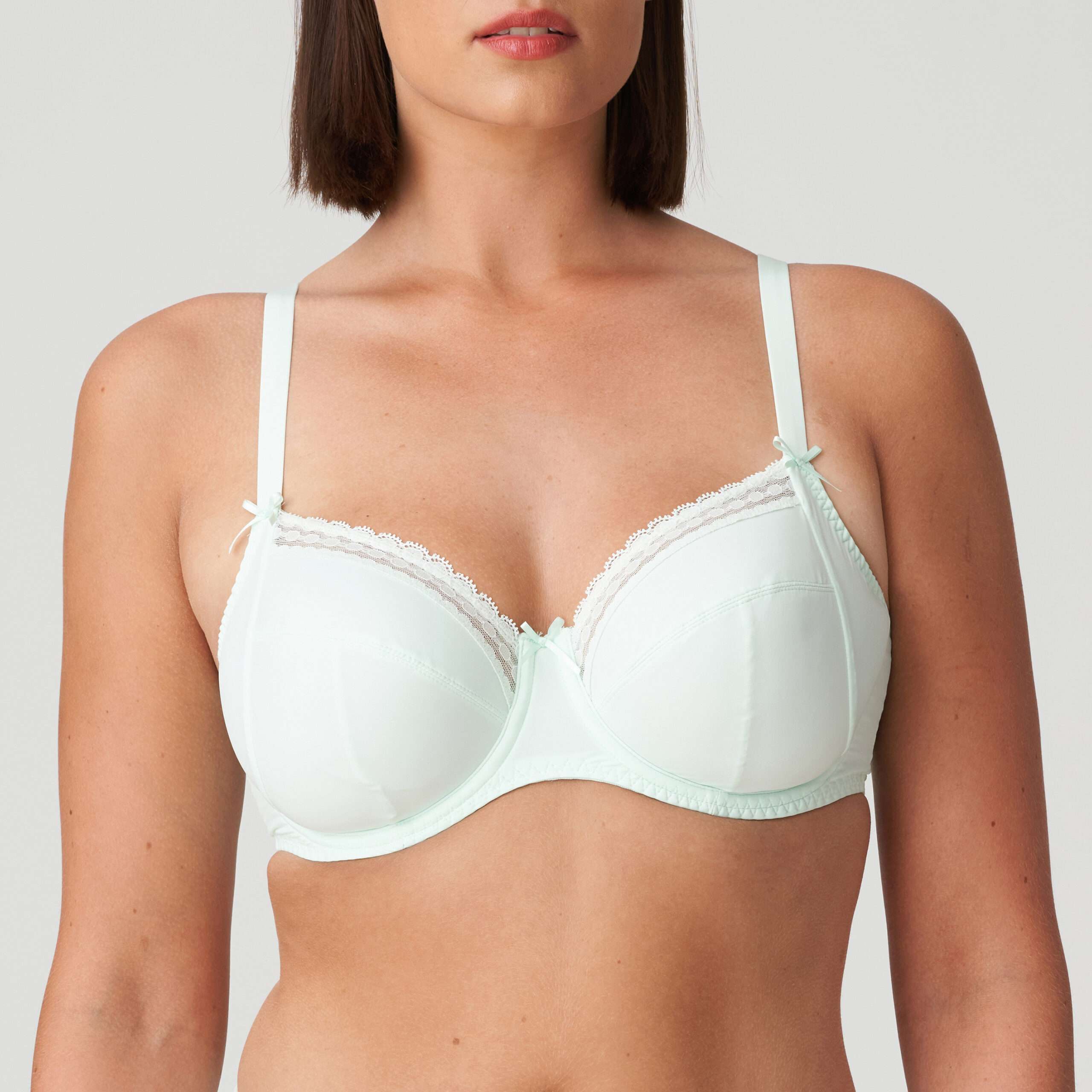 SEVILLE fleur de printemps volle cup bh SEVILLE fleur de printemps volle cup bh