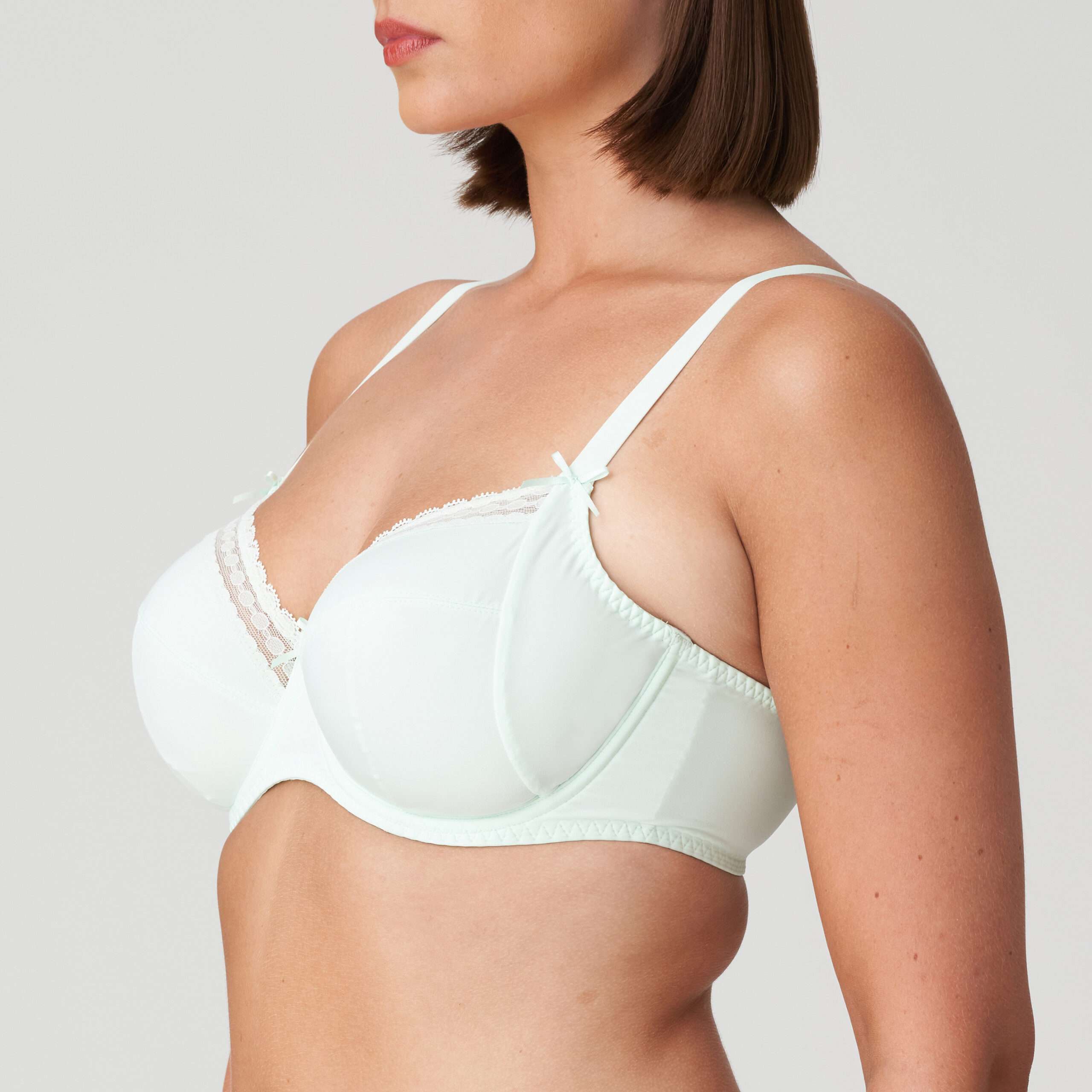 SEVILLE fleur de printemps volle cup bh SEVILLE fleur de printemps volle cup bh