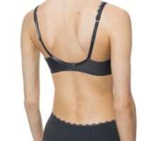 Amorous bi-stretch