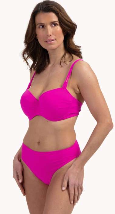 Bikini framboise (volle cup)