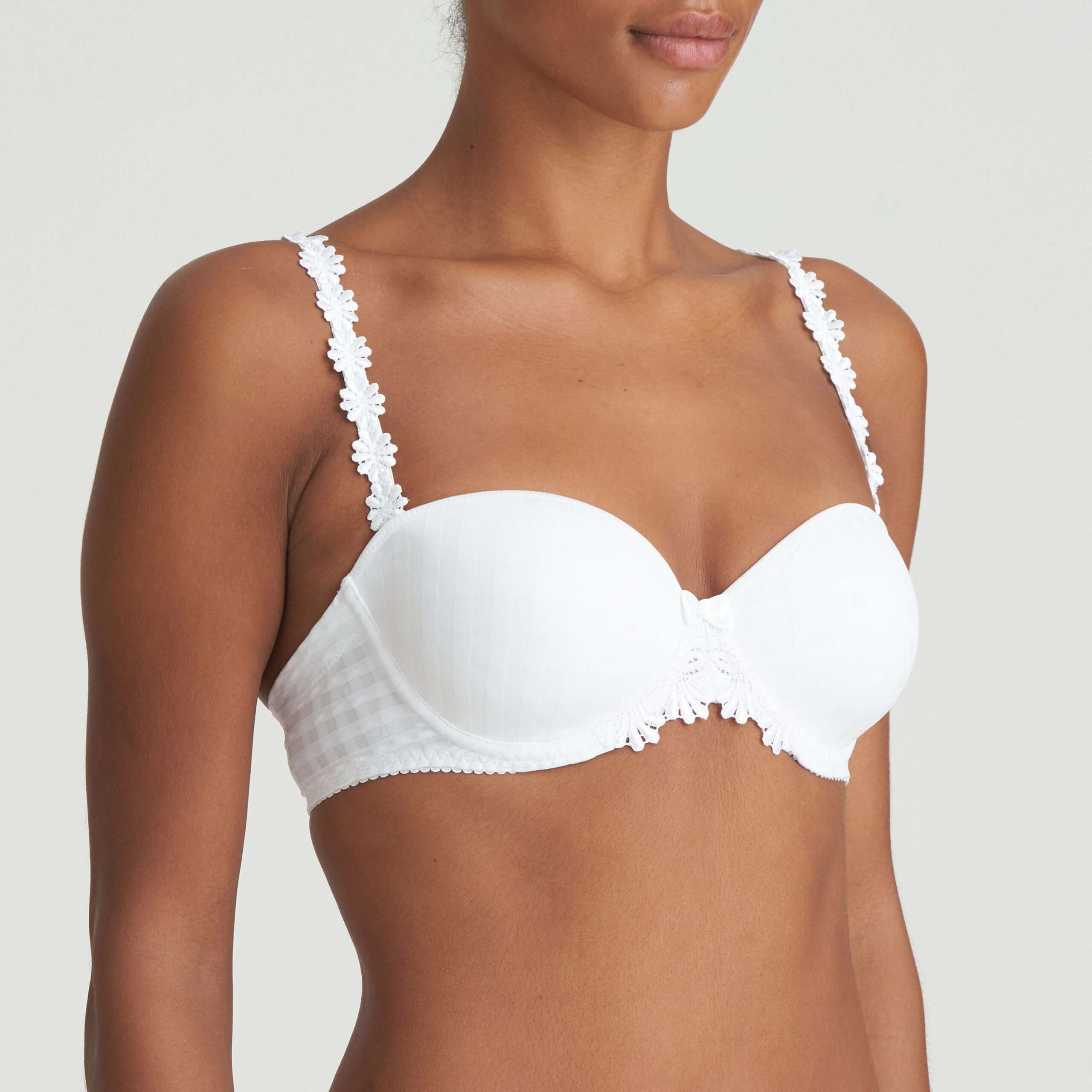AVERO wit mousse bh - strapless
