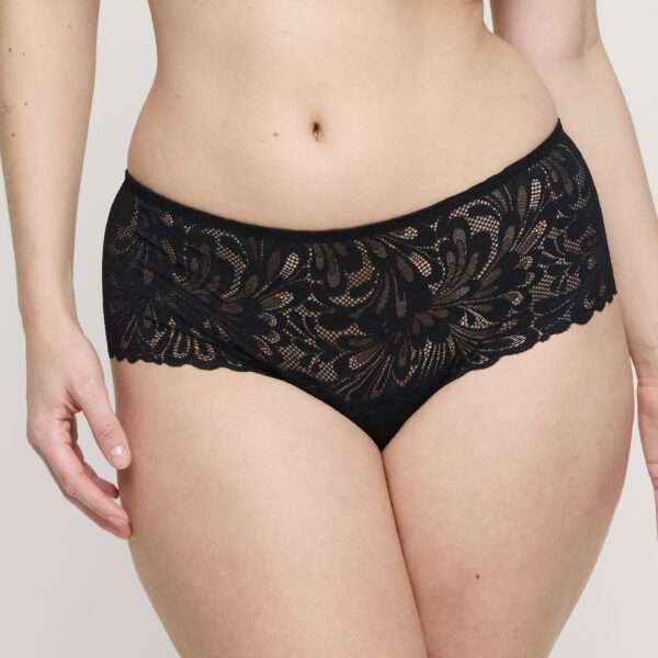 RUPI zwart hotpants