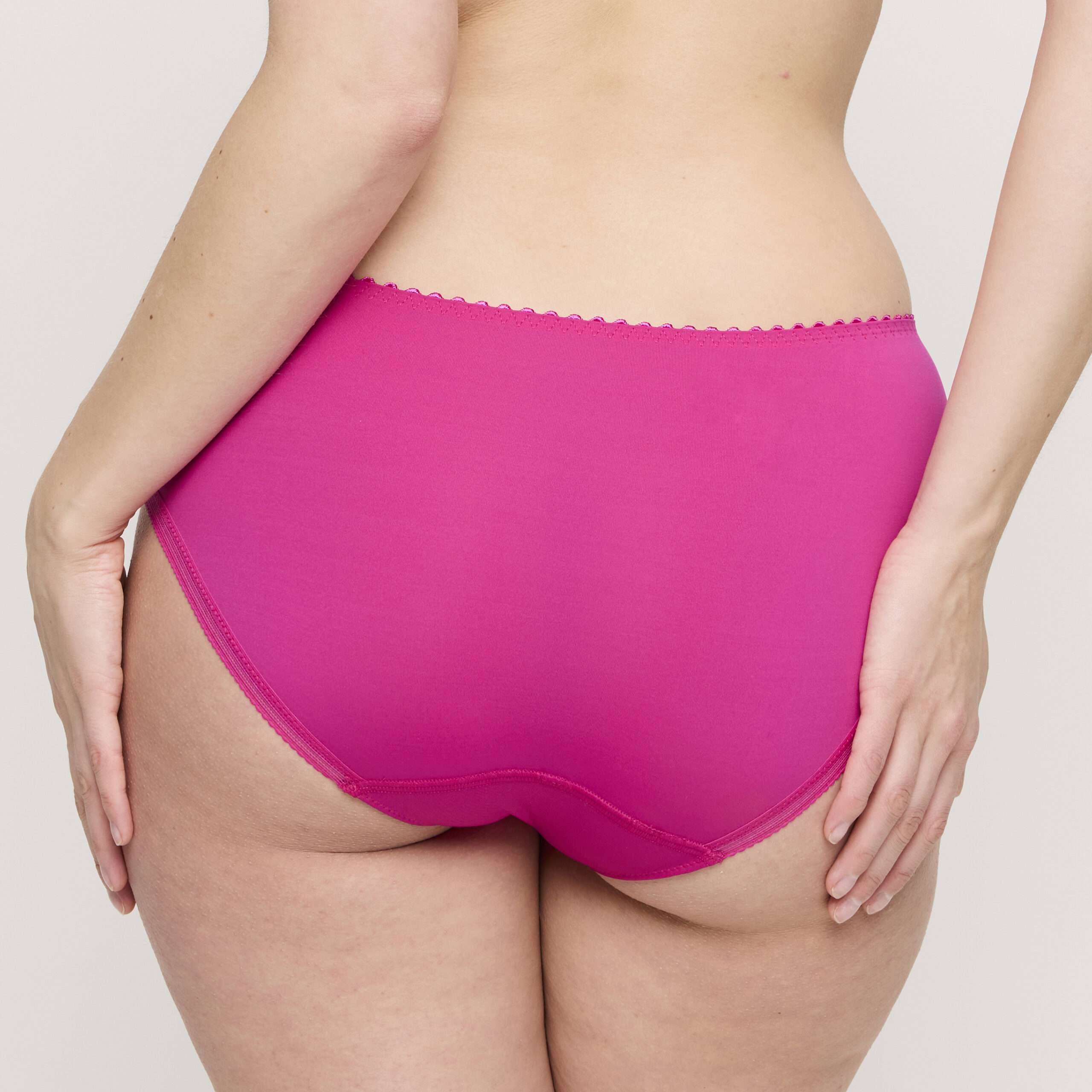 DEVDAHA VERY BERRY tailleslip DEVDAHA VERY BERRY tailleslip