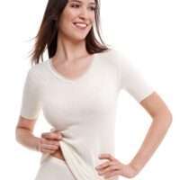 Hemdje (40% Angora, 30% scheerwol)) Hemdje (40% Angora, 30% scheerwol))