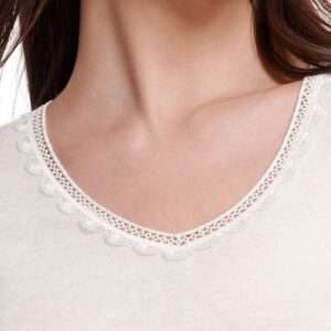 Hemdje (40% Angora, 30% scheerwol))