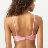 Amorous bi-stretch