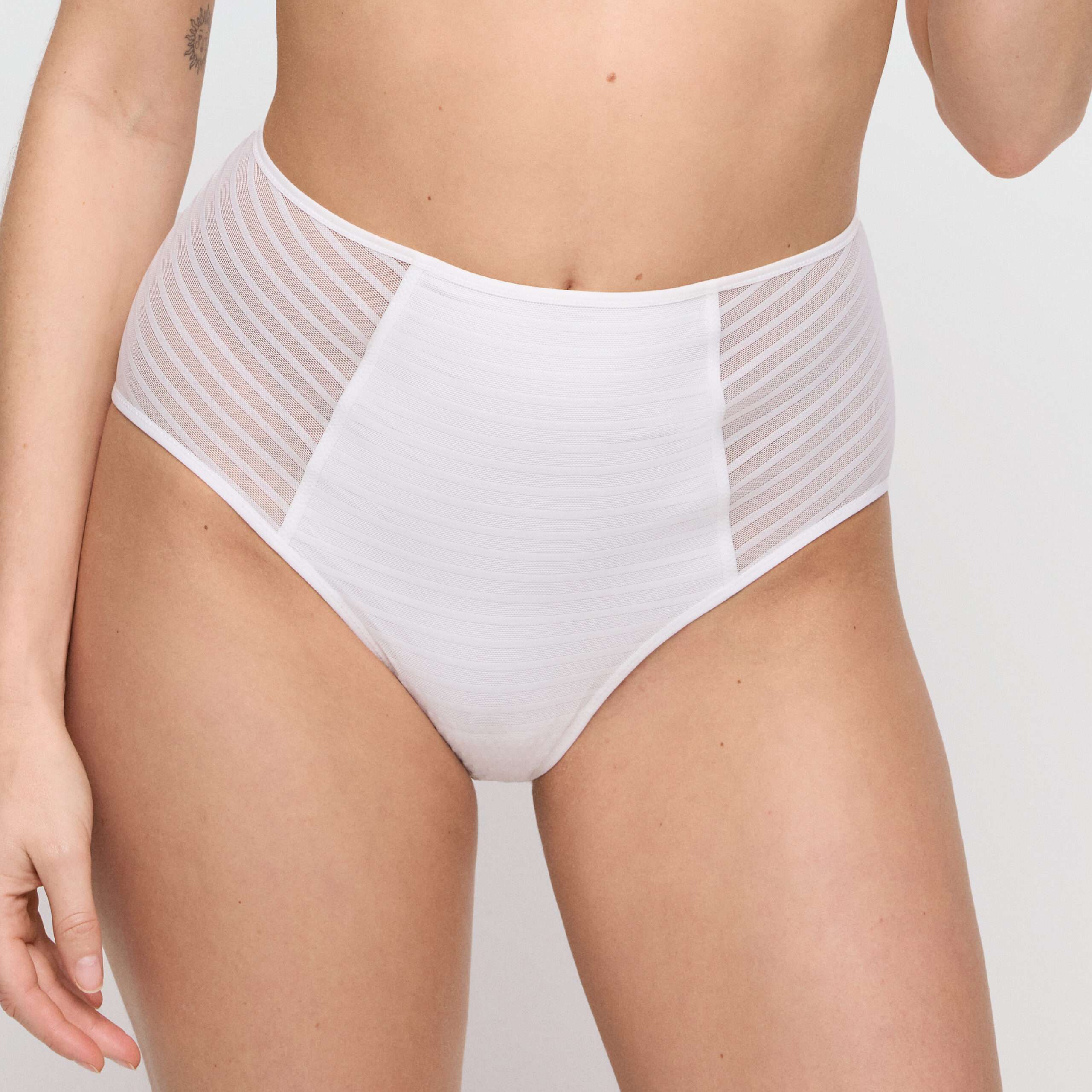 BASYL natuur tailleslip BASYL natuur tailleslip