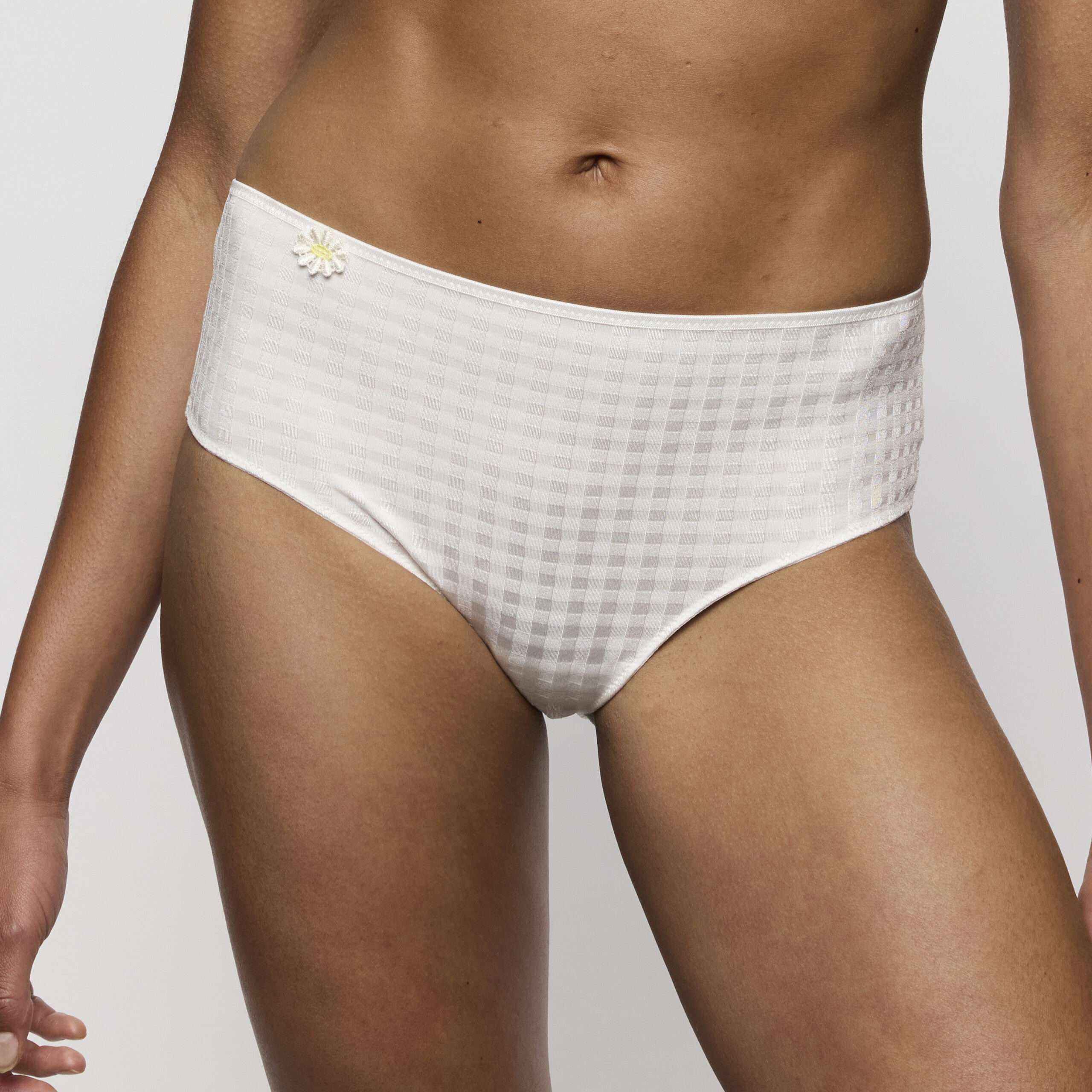 AVERO Ivory Petal tailleslip AVERO Ivory Petal tailleslip