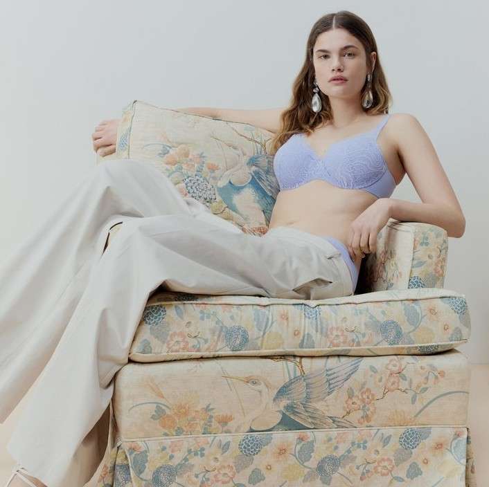 Floral Touch mousse bh Floral Touch mousse bh