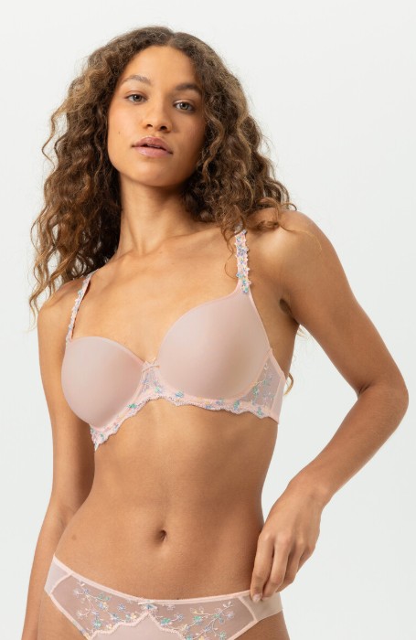 Delightful spacer volle cup