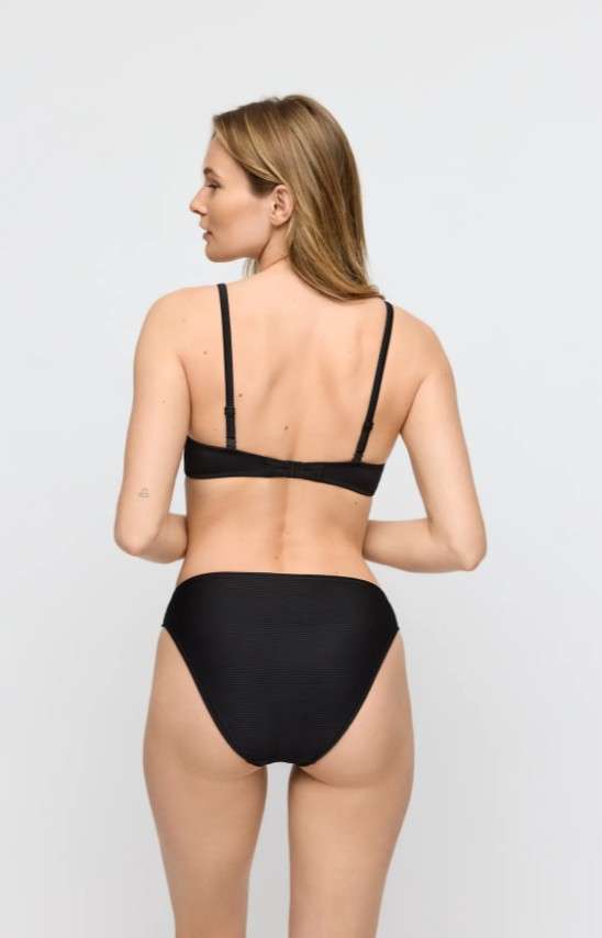 CASSIE zwart voorgevormde bikini hartvorm CASSIE zwart voorgevormde bikini hartvorm