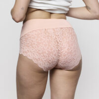 COLOR STUDIO glossy pink corrigerende tailleslip