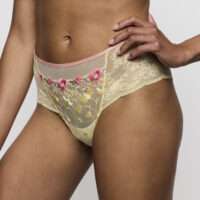 LIZELOT French Vanilla hotpants LIZELOT French Vanilla hotpants