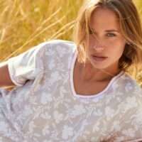 Slaapkleed wit/beige Slaapkleed wit/beige