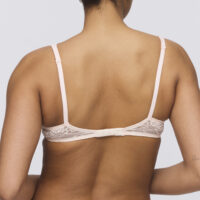CYRILE crystal pink voorgevormde plunge bh CYRILE crystal pink voorgevormde plunge bh